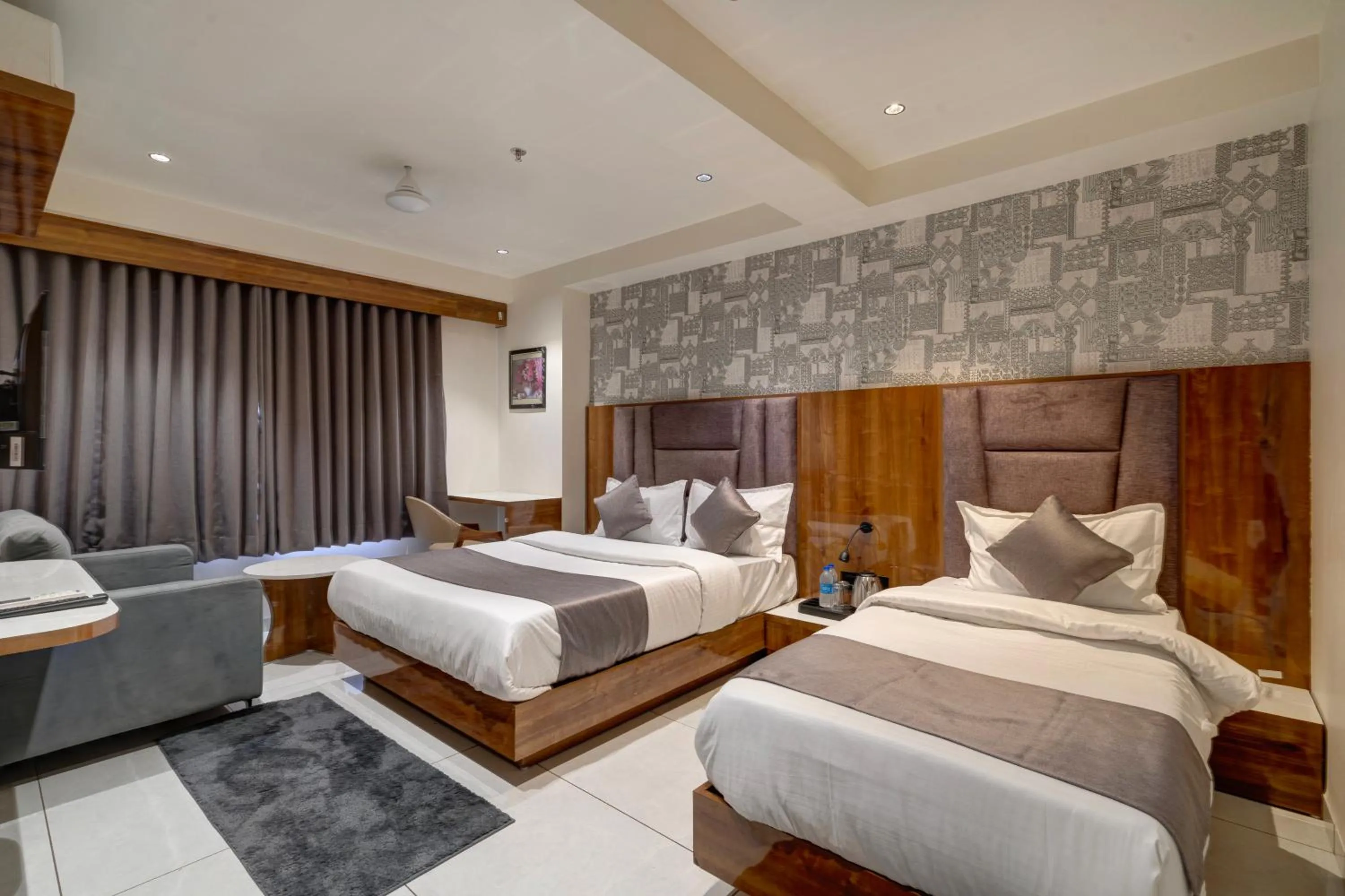 Hotel Shrimad Villa Gandhinagar