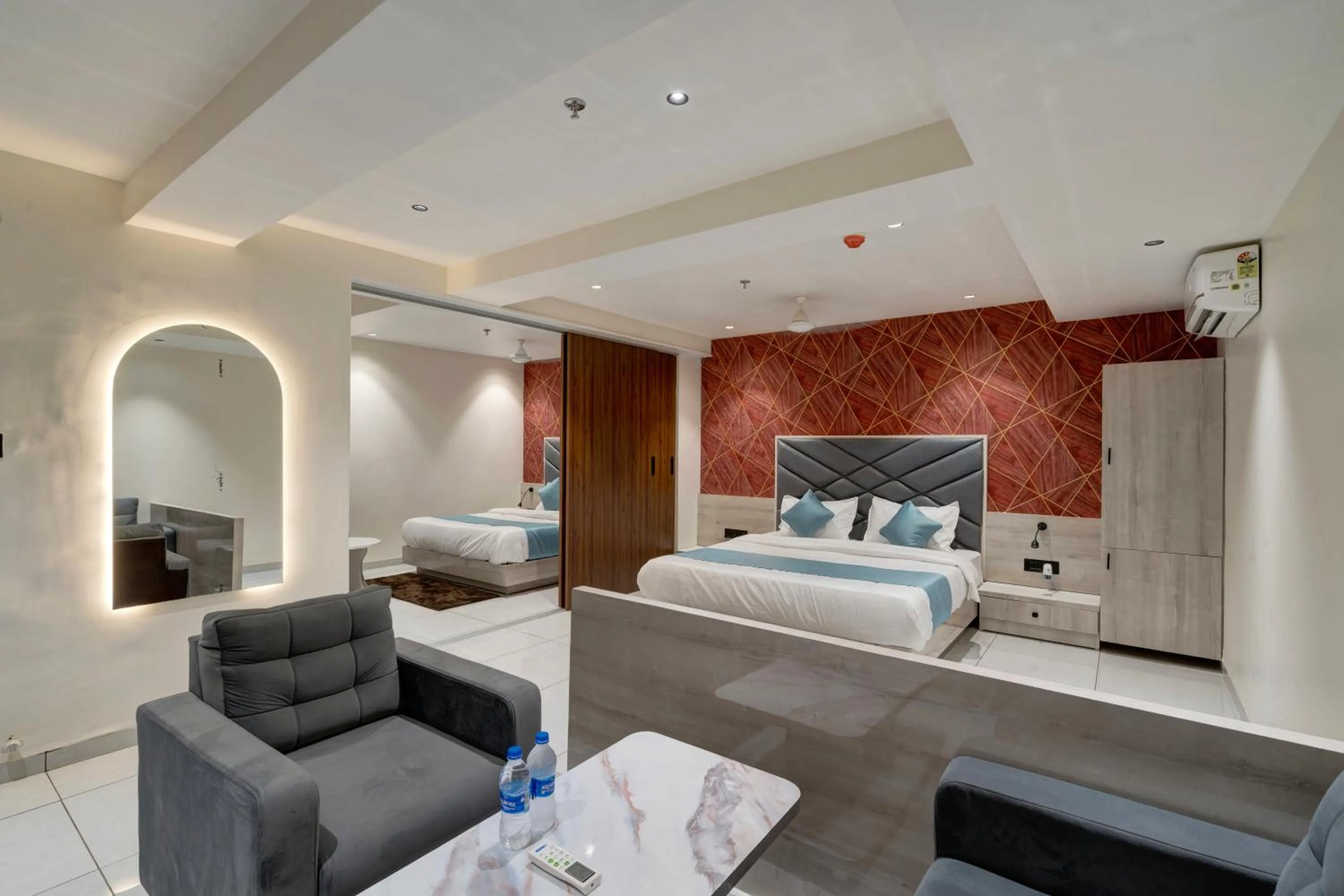 Hotel Shrimad Villa Gandhinagar