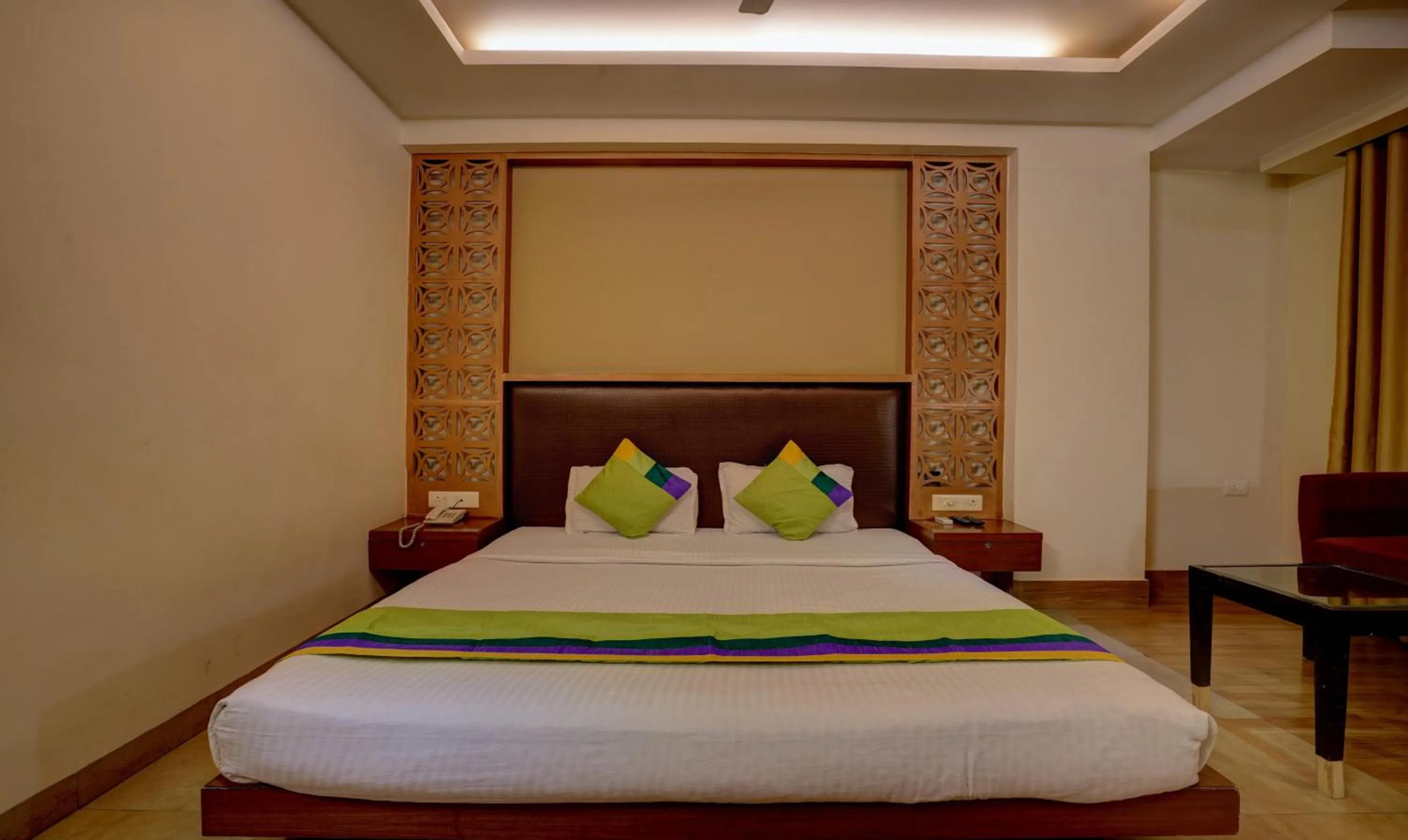 Bedroom, Bed in Treebo B&B