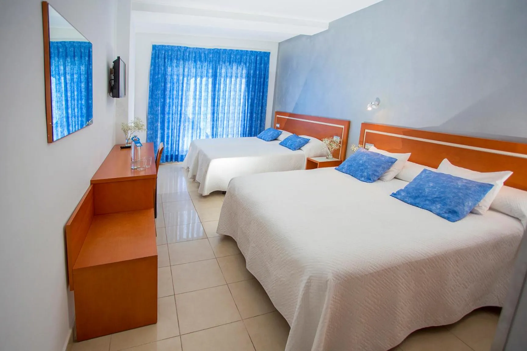 Photo of the whole room, Bed in Hotel Don Pablo