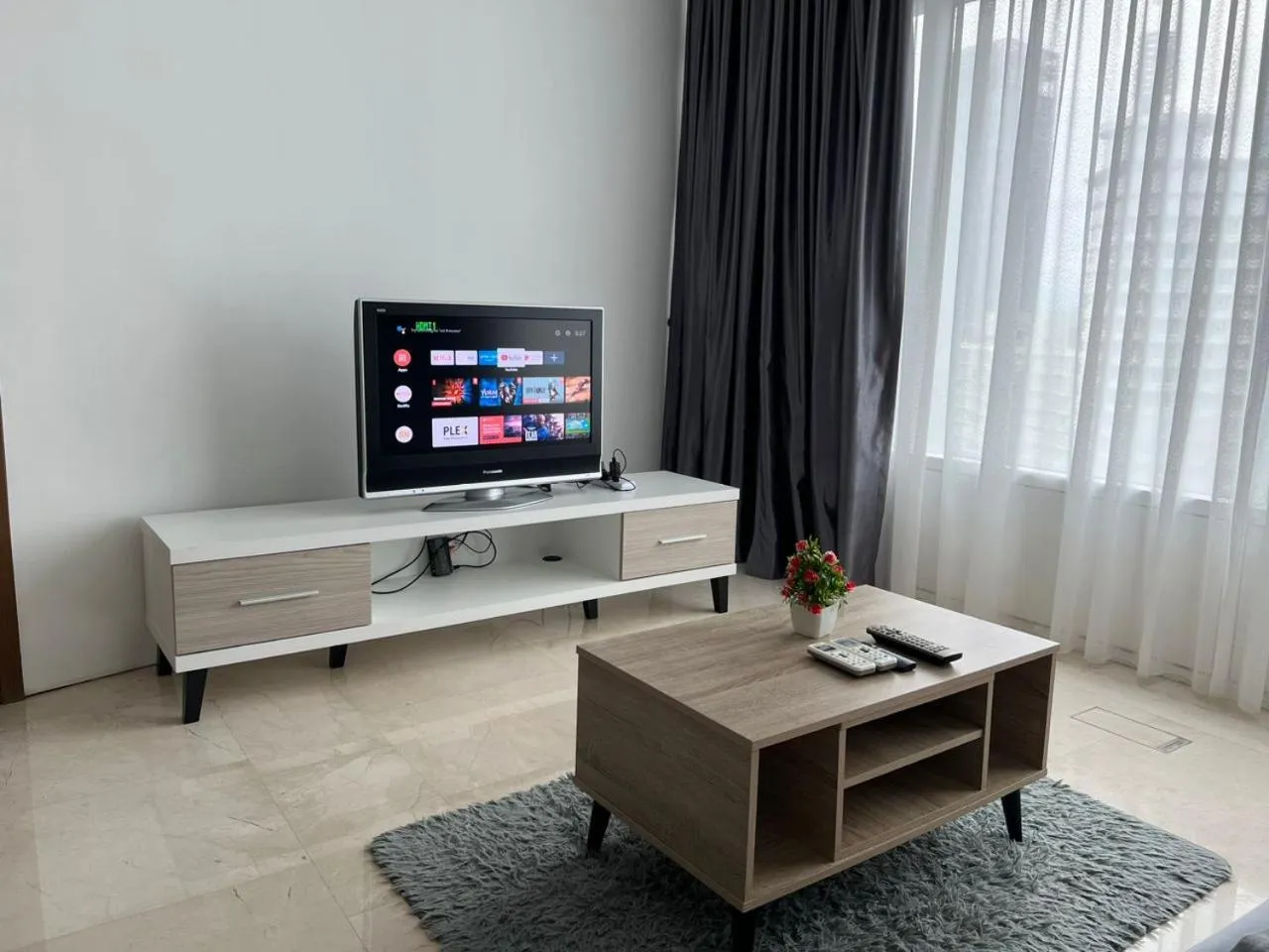Communal lounge/ TV room in Vortex Suites KLCC City Center