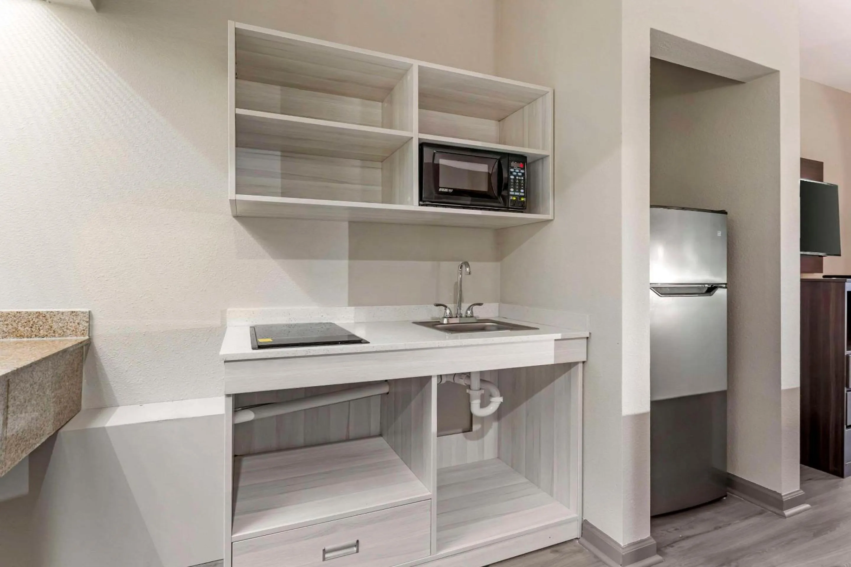 Bedroom in Suburban Studios Orangeburg