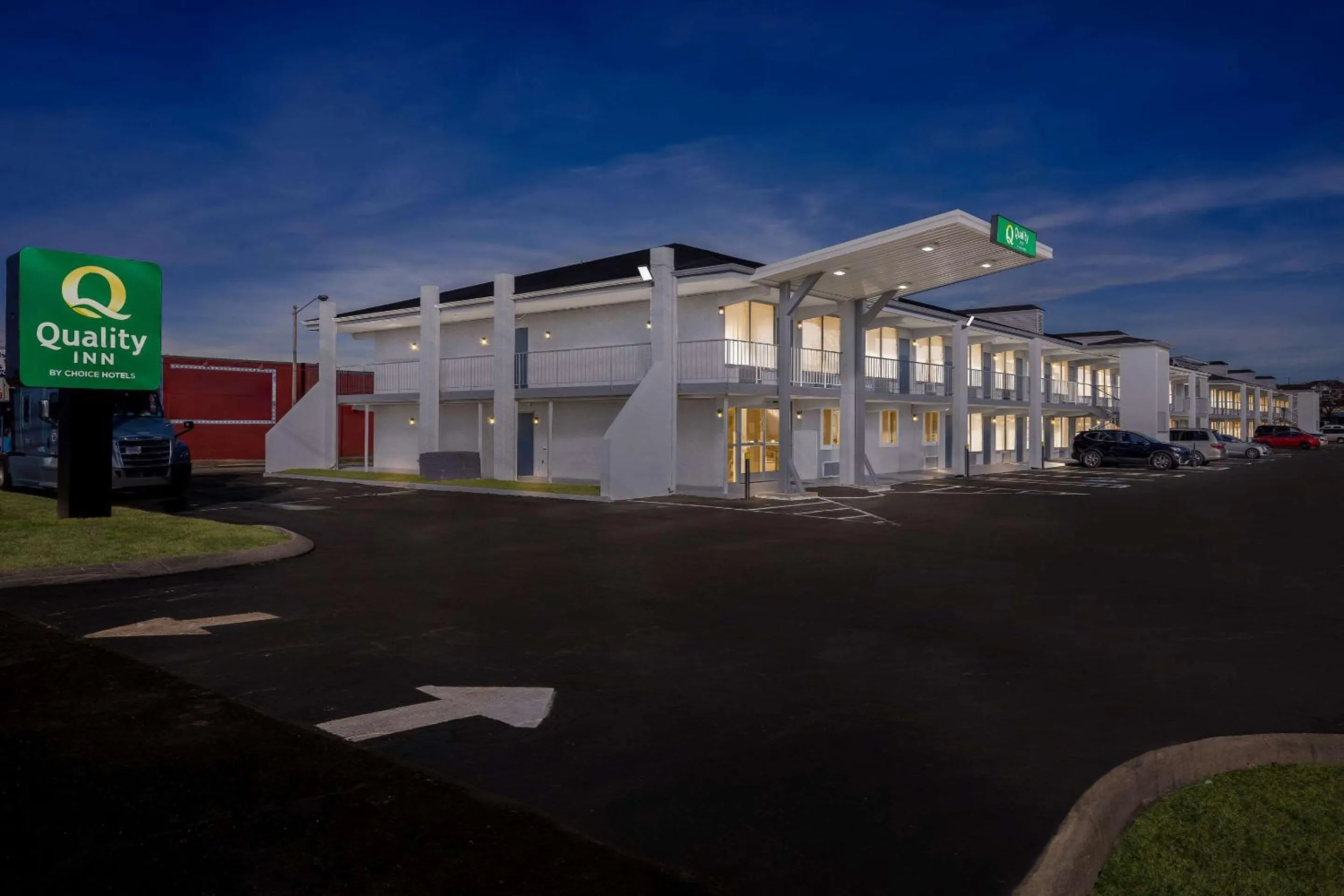 Property building in Quality Inn Nashville - Opryland Area