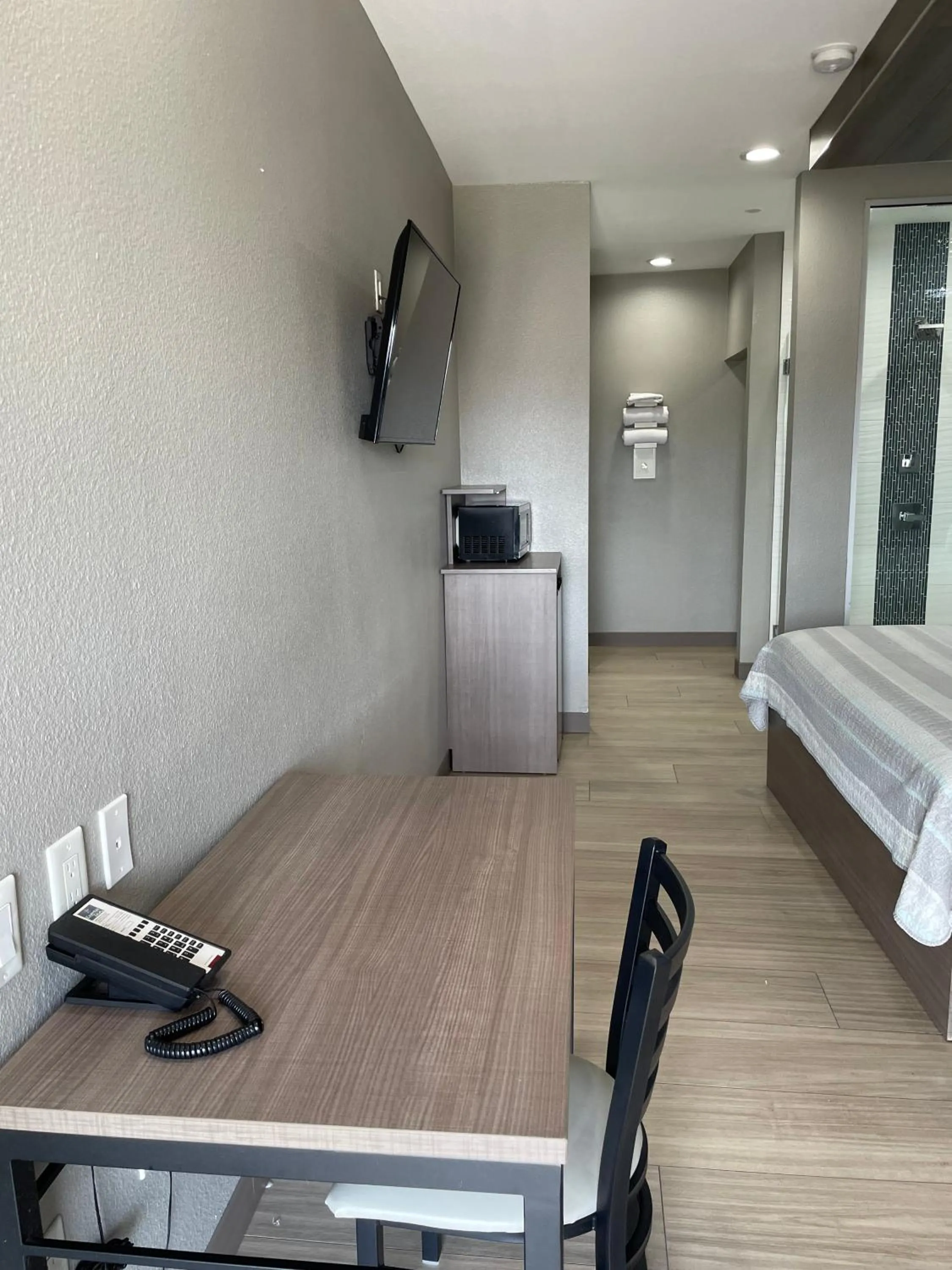 Bed in Express Inn - Richey