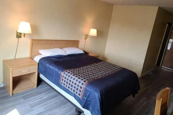 Bed in MetroParc 'nSuites