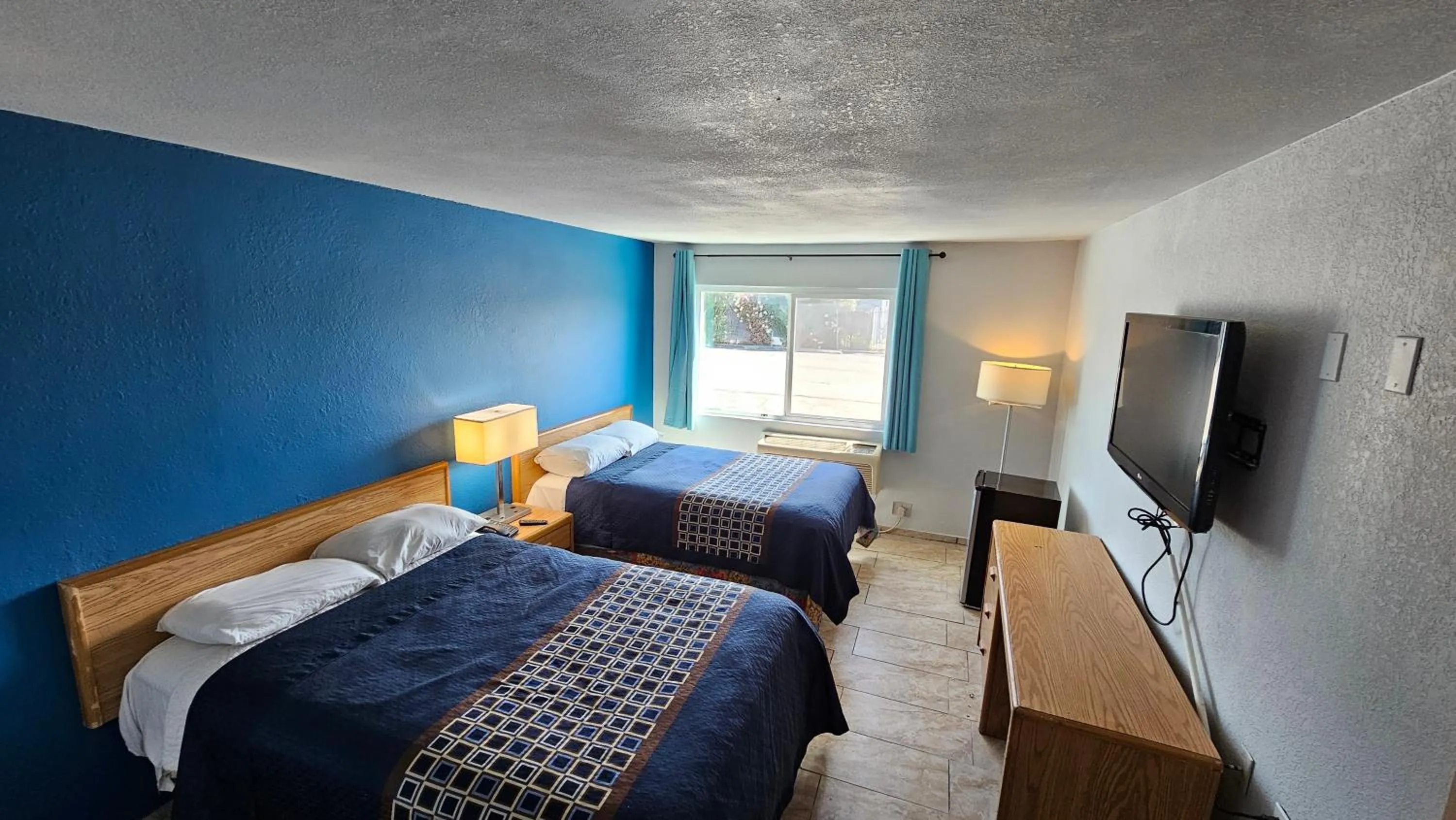 Bed in MetroParc 'nSuites