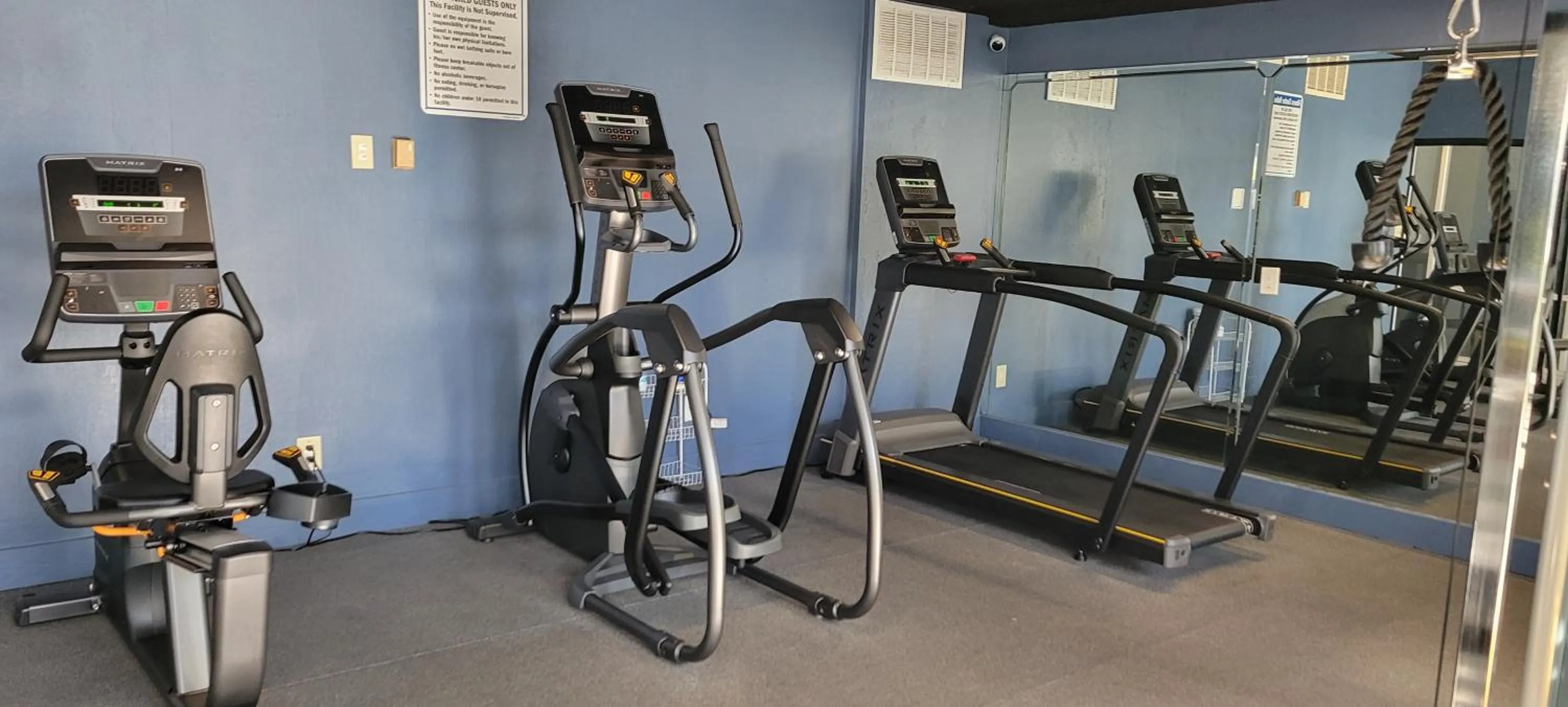Fitness centre/facilities in MC Pacific Inn & Suites Torrance