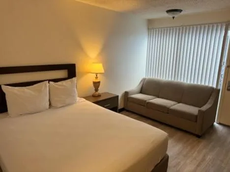 Studio with Sofa Bed in MC Pacific Inn & Suites Torrance