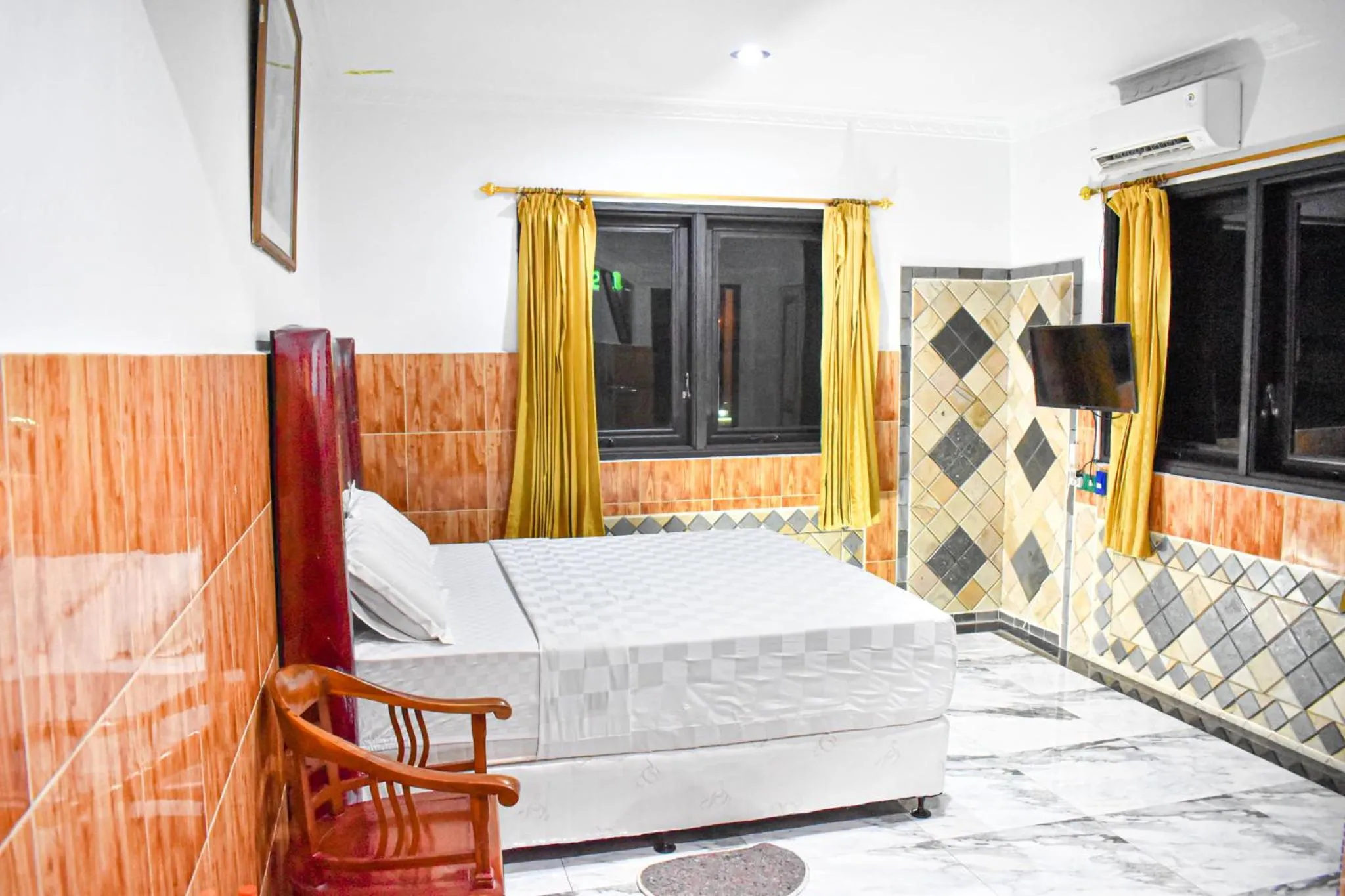 Patio in Hotel Grand Bandara