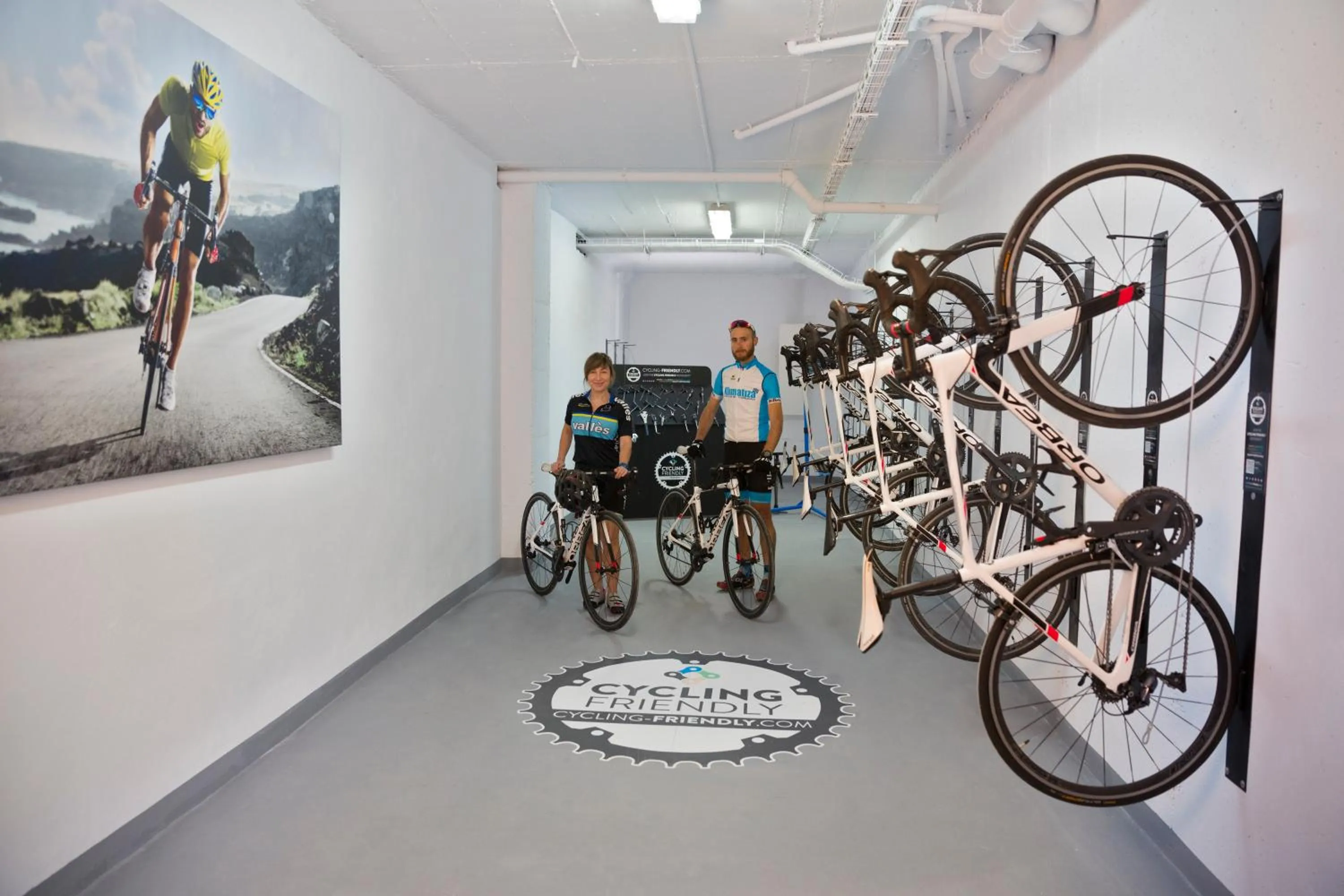 Cycling in Hotel Puente Real