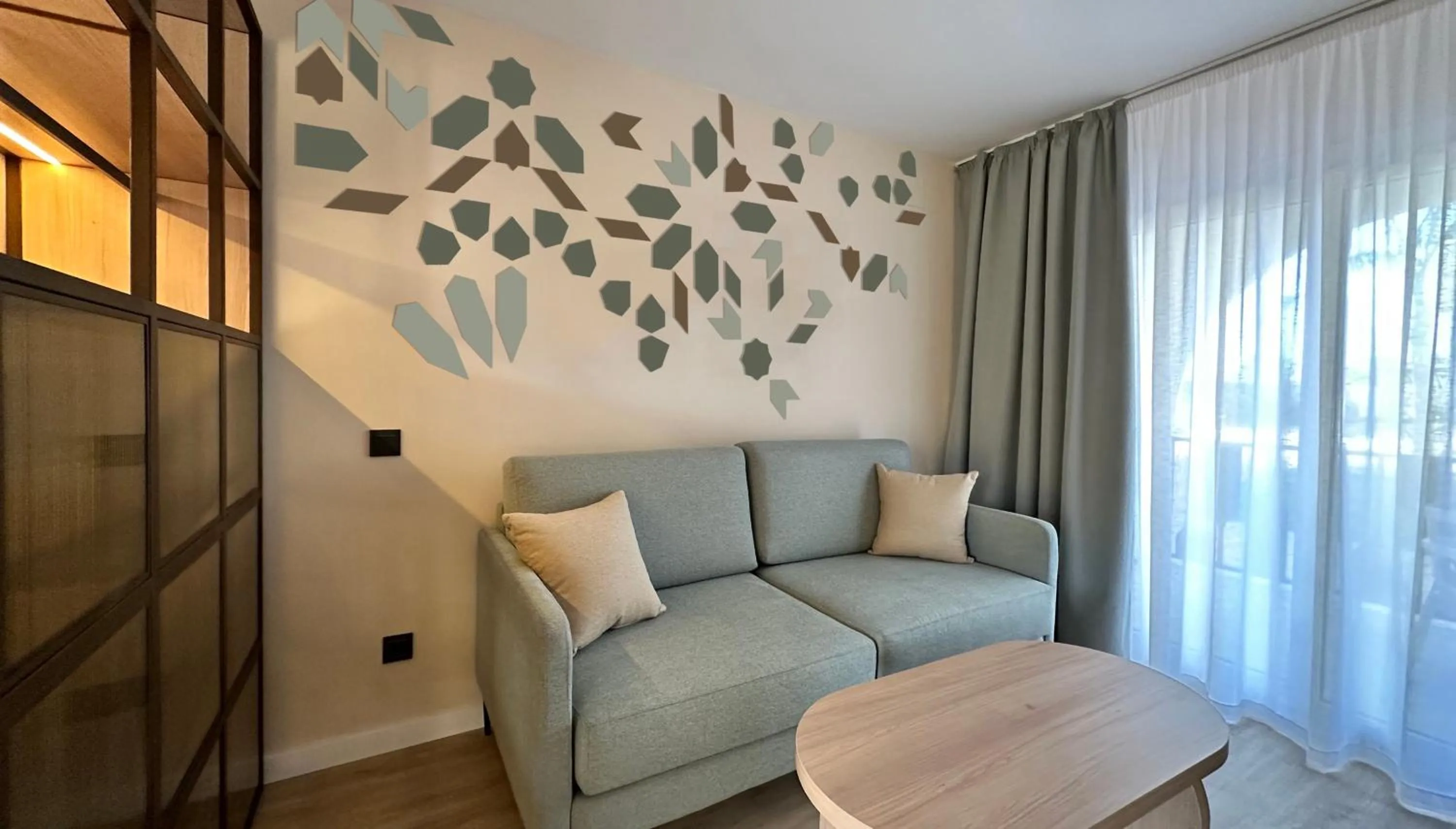 Junior Suite with Pool View in Hotel Puente Real