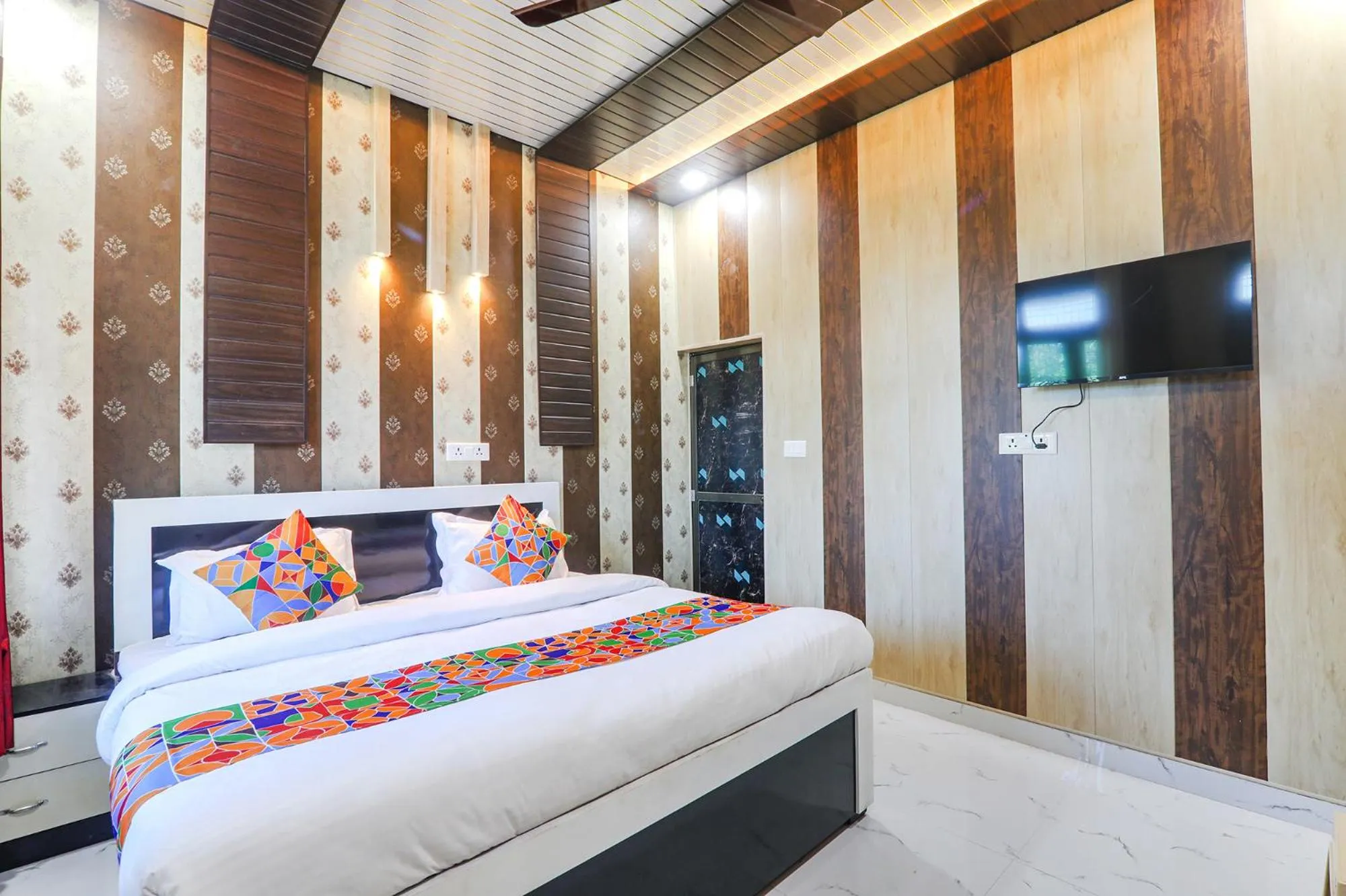 Bed in FabHotel Uma Yugul