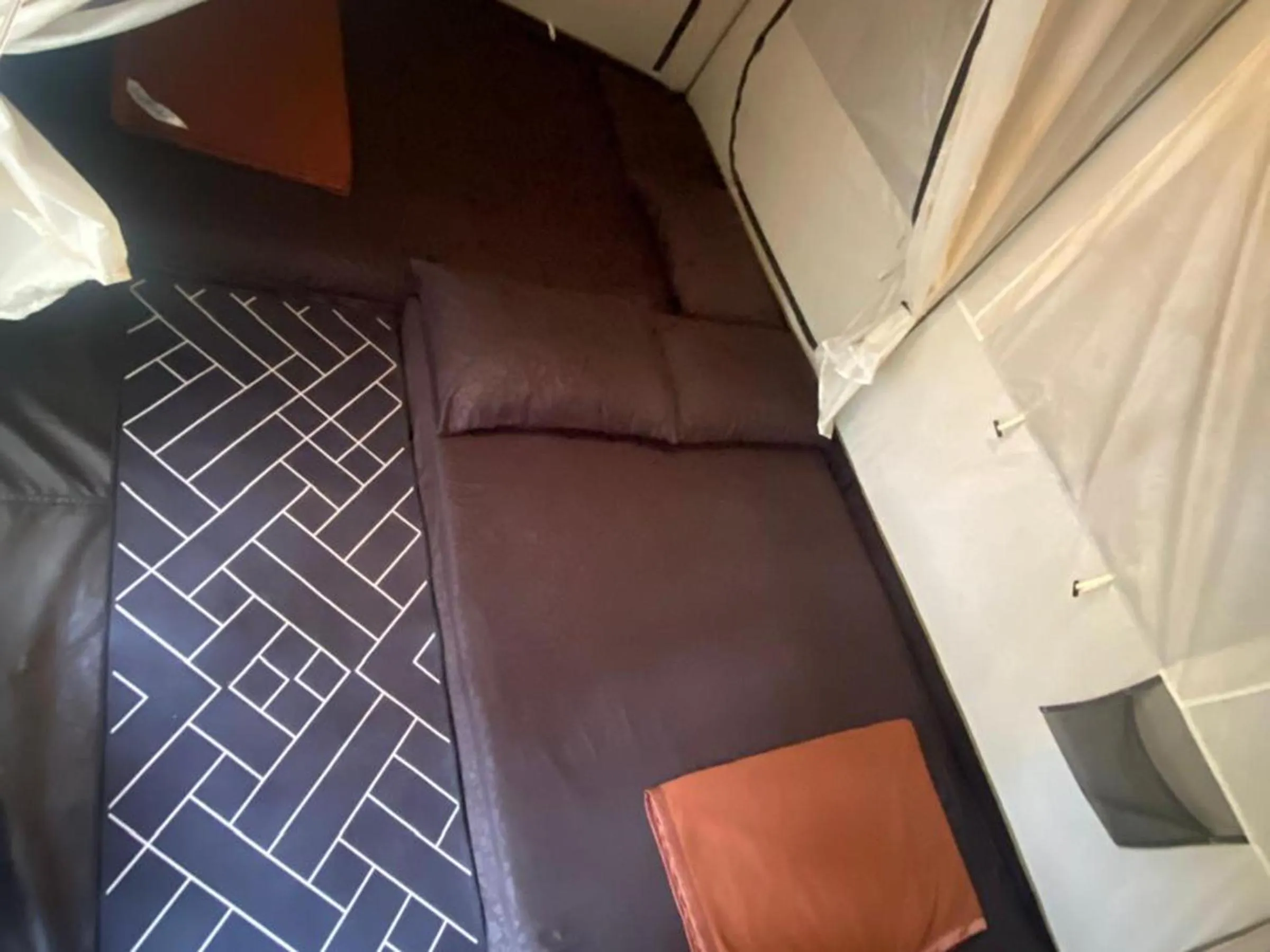 Bedroom in corak alam glamping