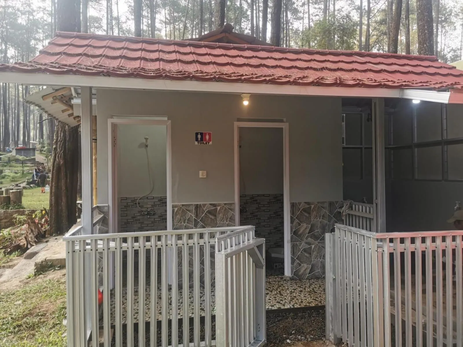 Bathroom in corak alam glamping
