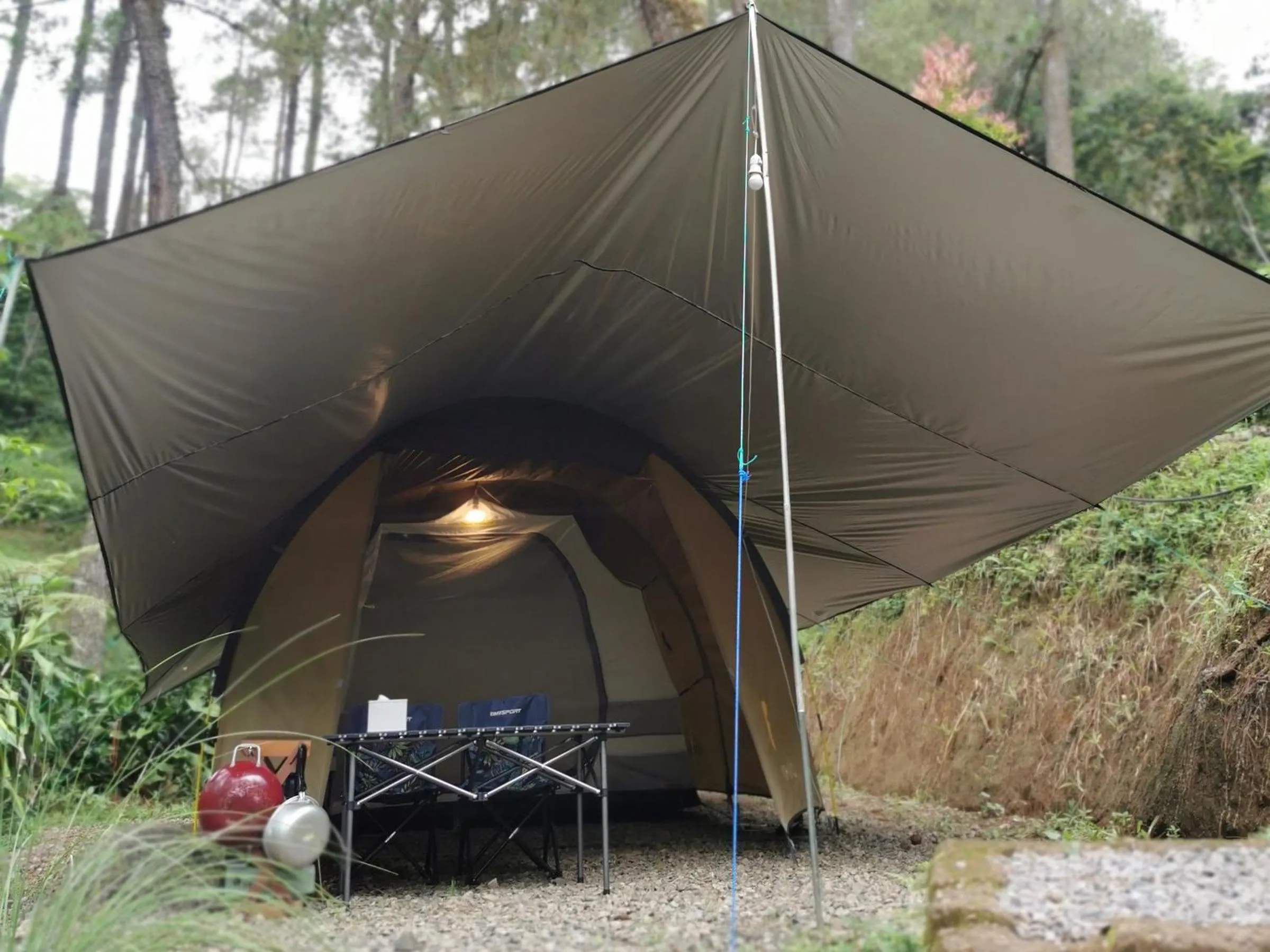 Balcony/Terrace in corak alam glamping