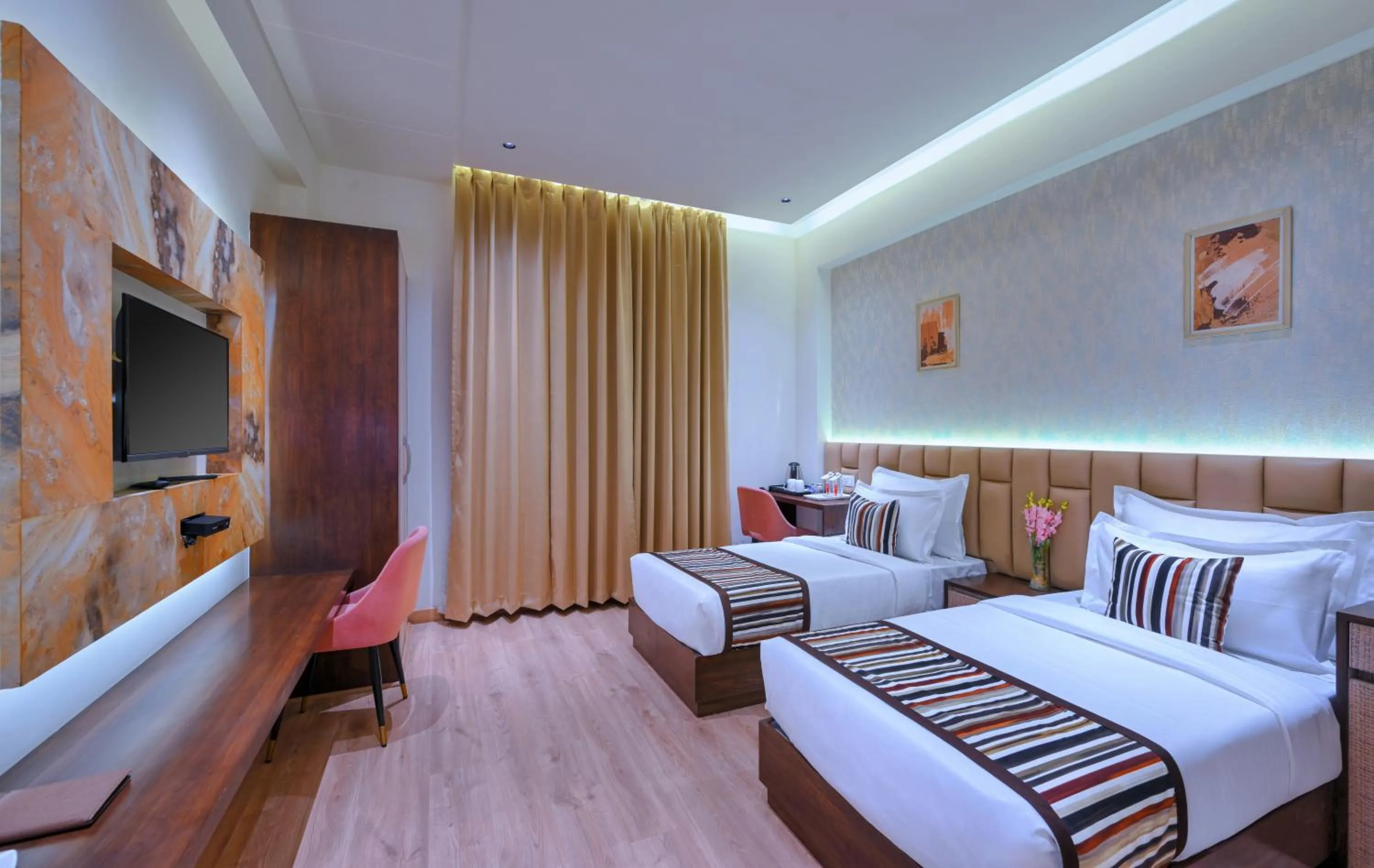 Bedroom, Bed in Hotel Sun Ring