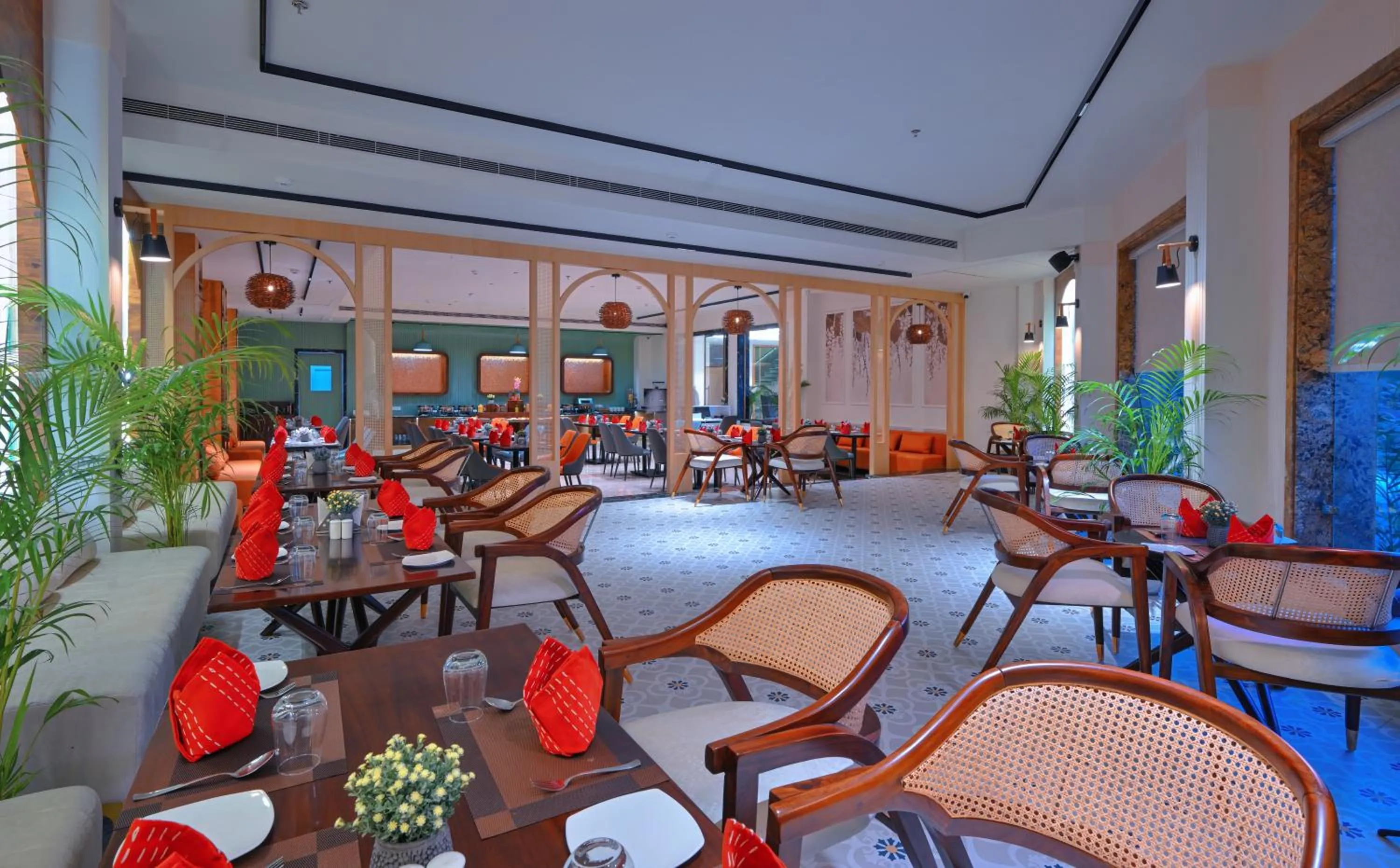 Restaurant/places to eat in Hotel Sun Ring