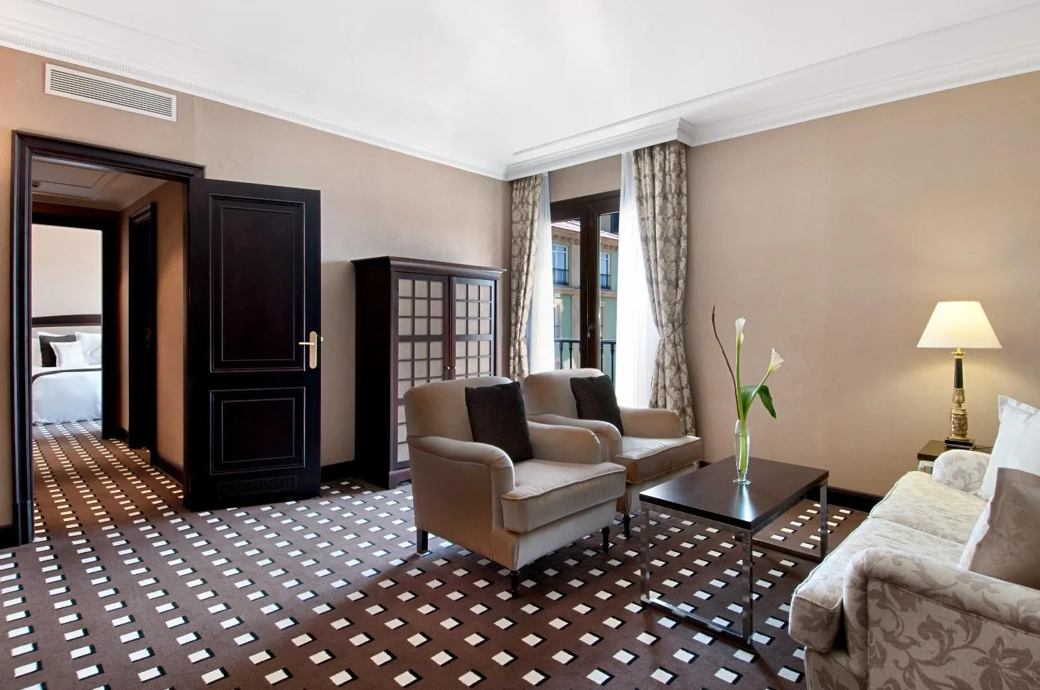 Living room in Eurostars Palacio Buenavista