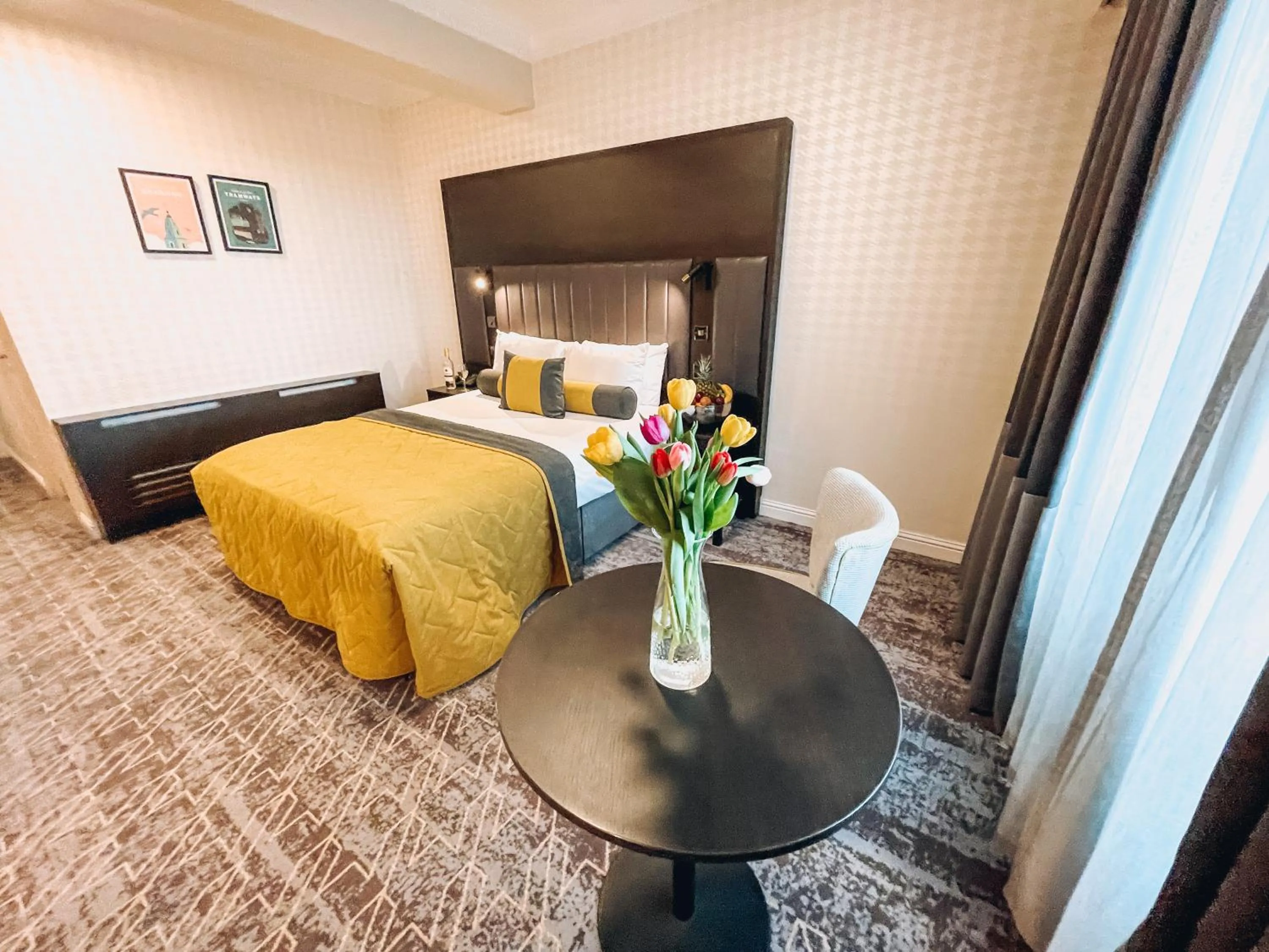 Bed in Rochestown Park Hotel & Leisure Centre