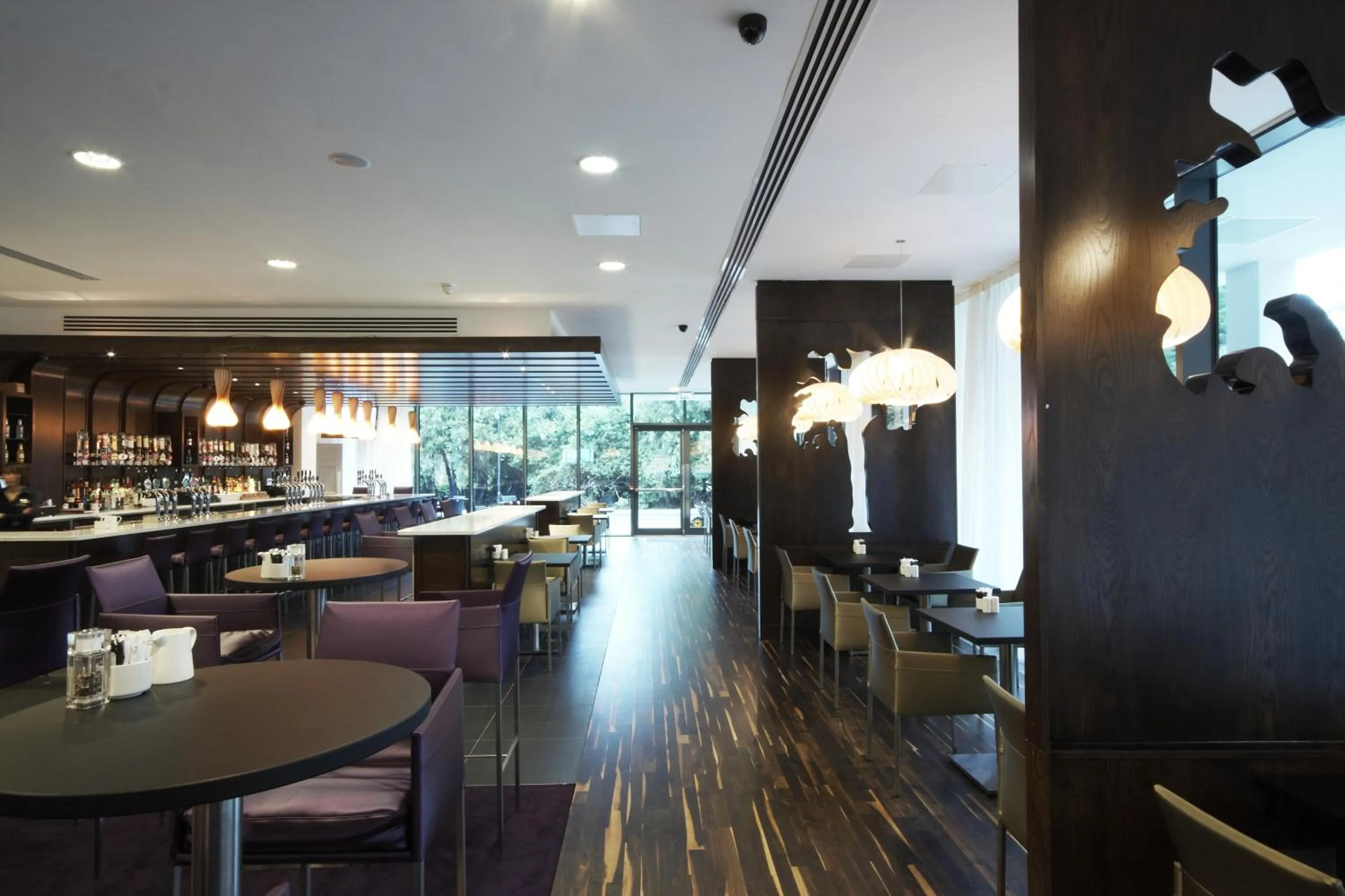 Lounge or bar in Rochestown Park Hotel & Leisure Centre
