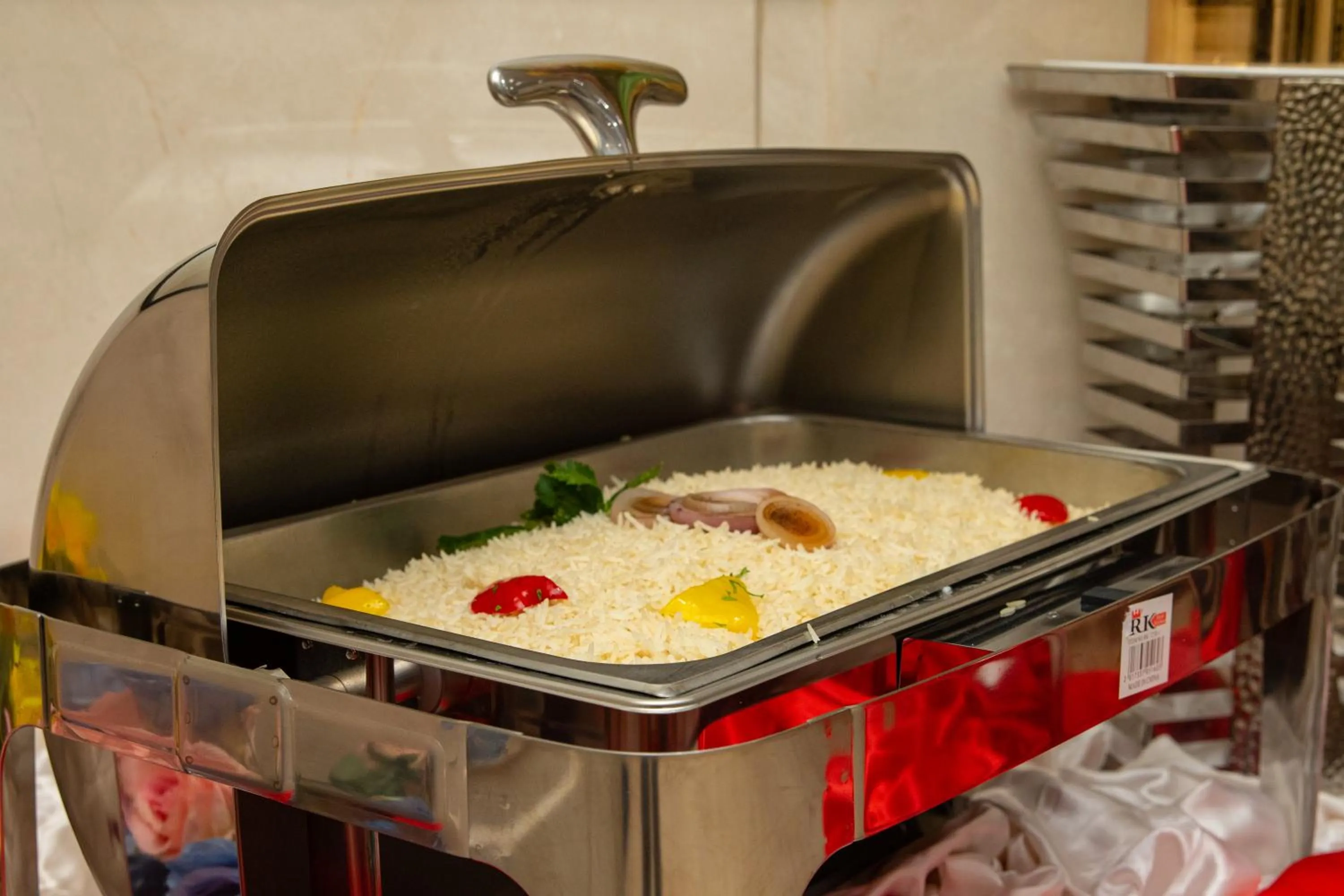 Restaurant/places to eat in Maysan Al Maqam Hotel