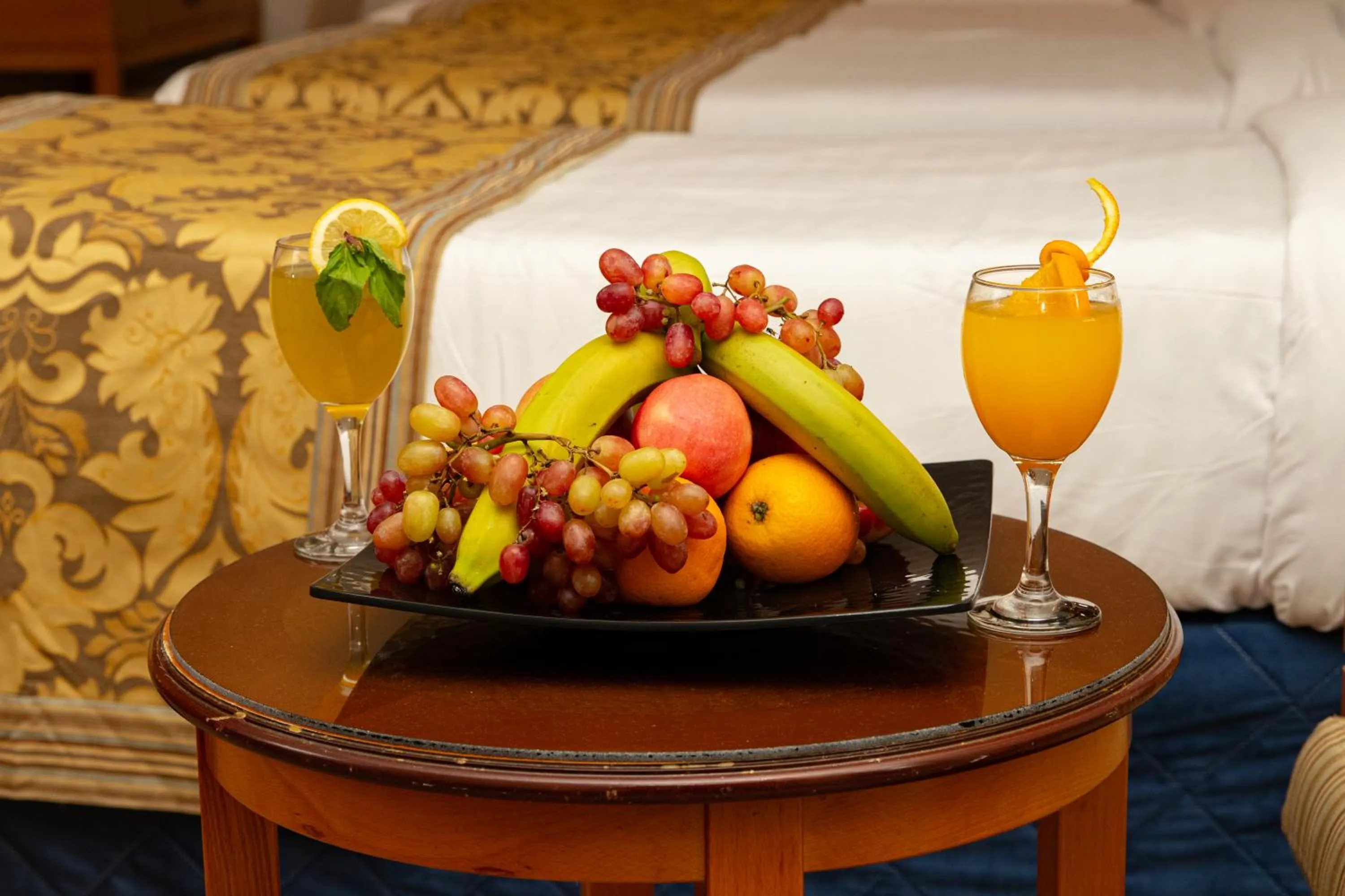 Food in Maysan Al Maqam Hotel