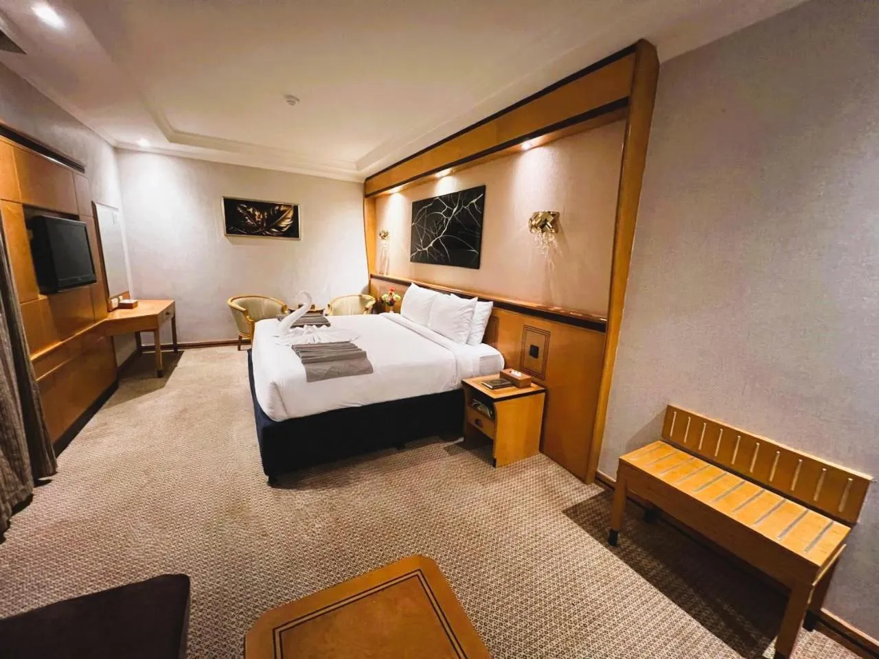 Bed in Maysan Al Maqam Hotel