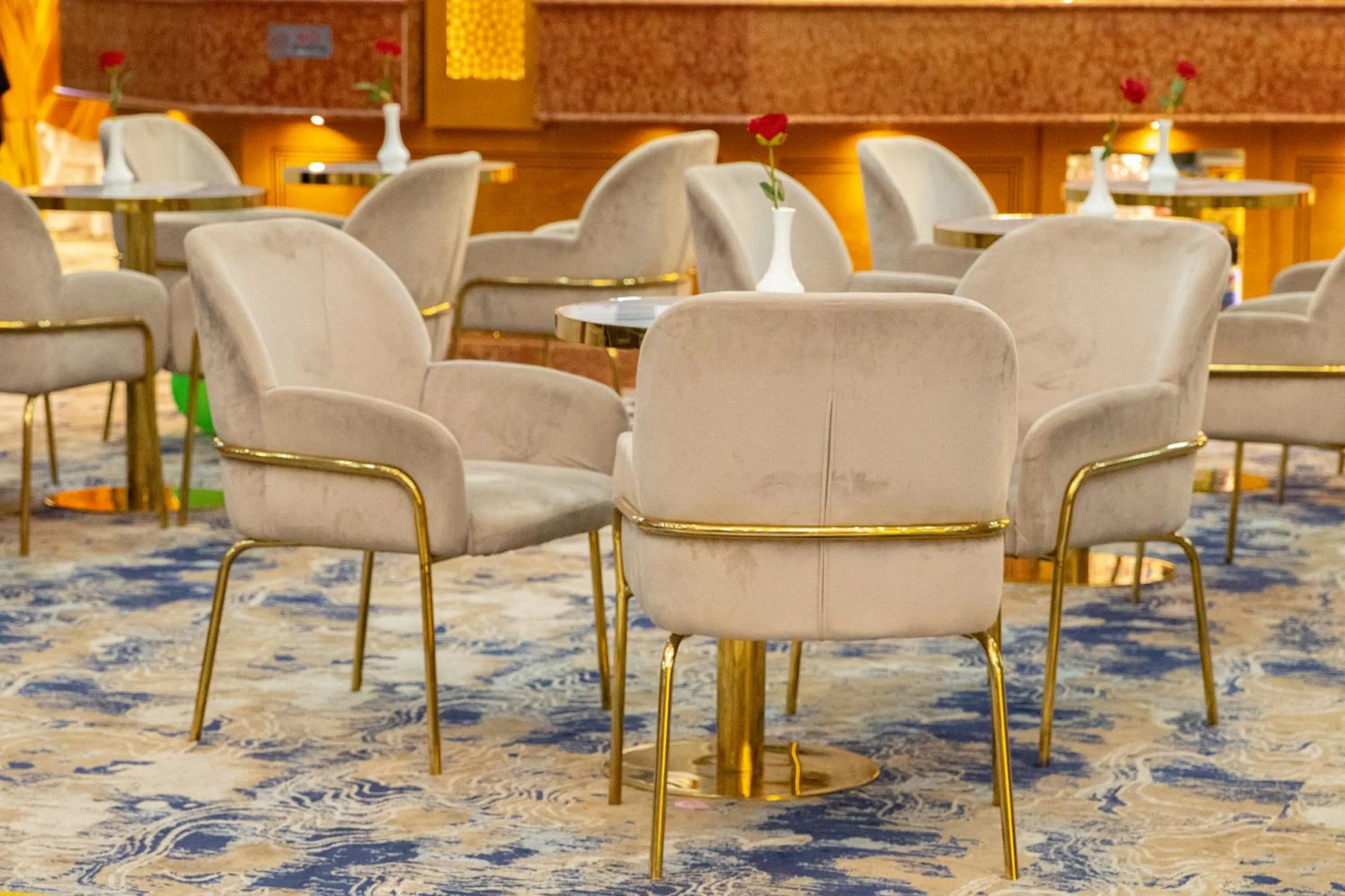 Seating area in Maysan Al Maqam Hotel