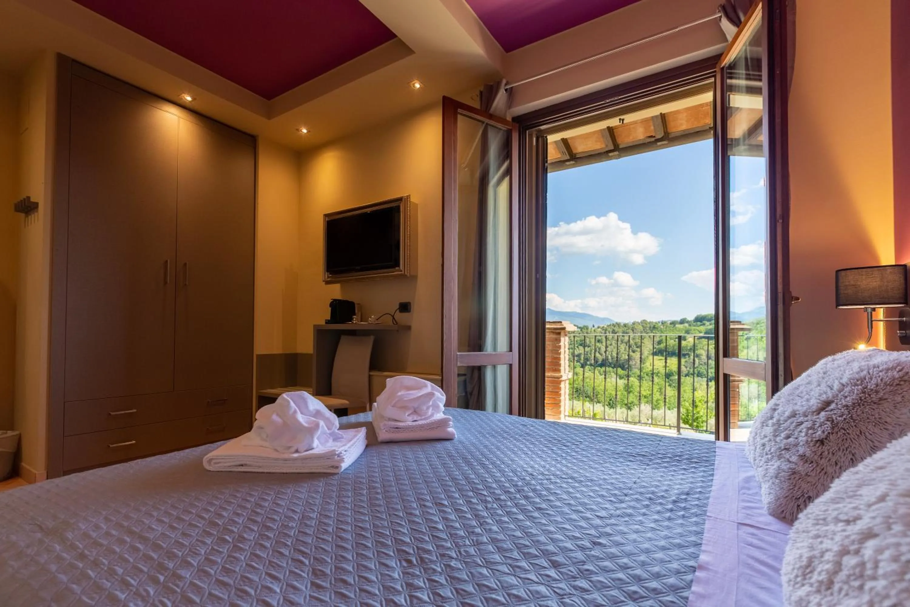 View (from property/room), Bed in Agriturismo AgrileisureTime