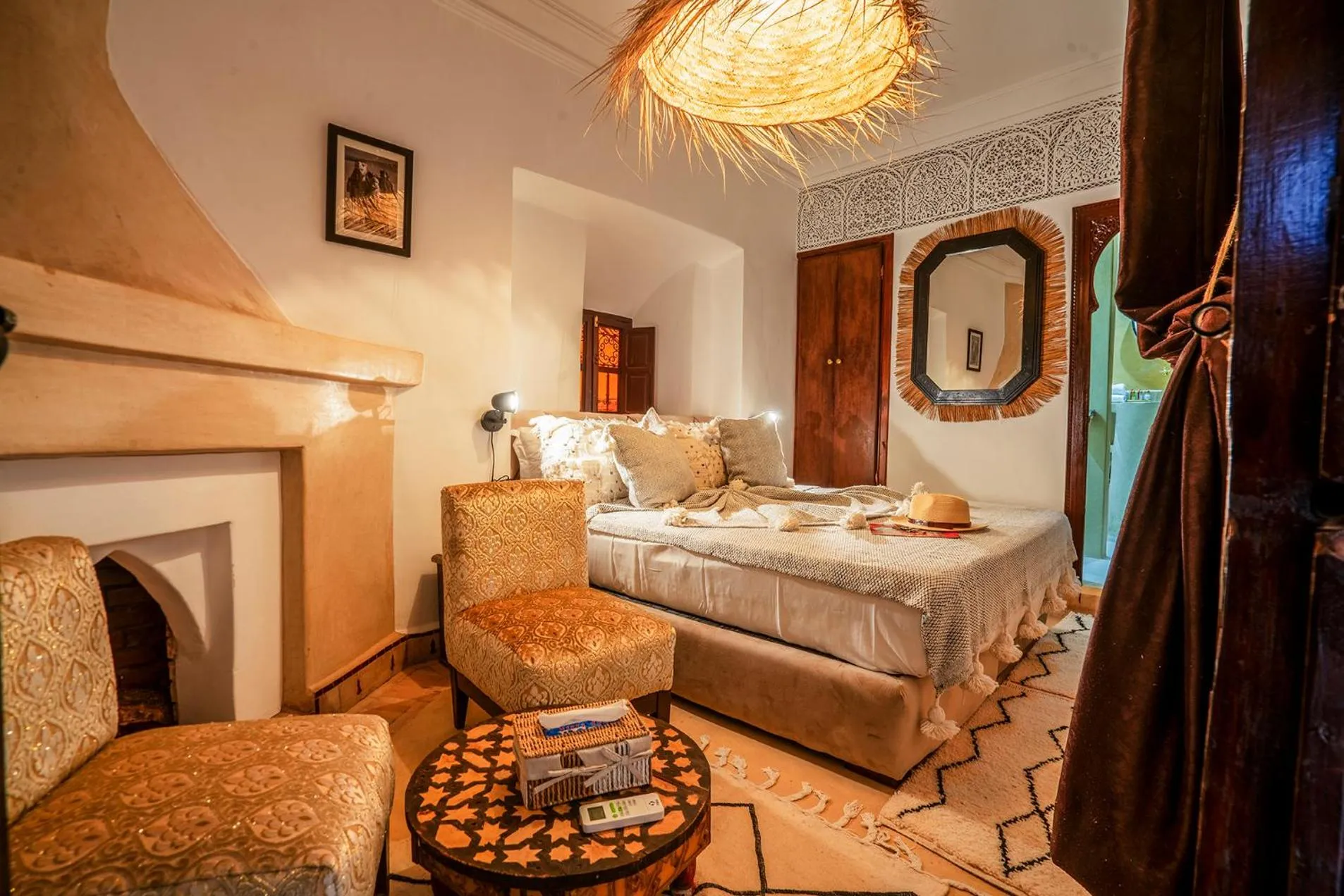 View (from property/room), Bed in Riad Yalla habibi