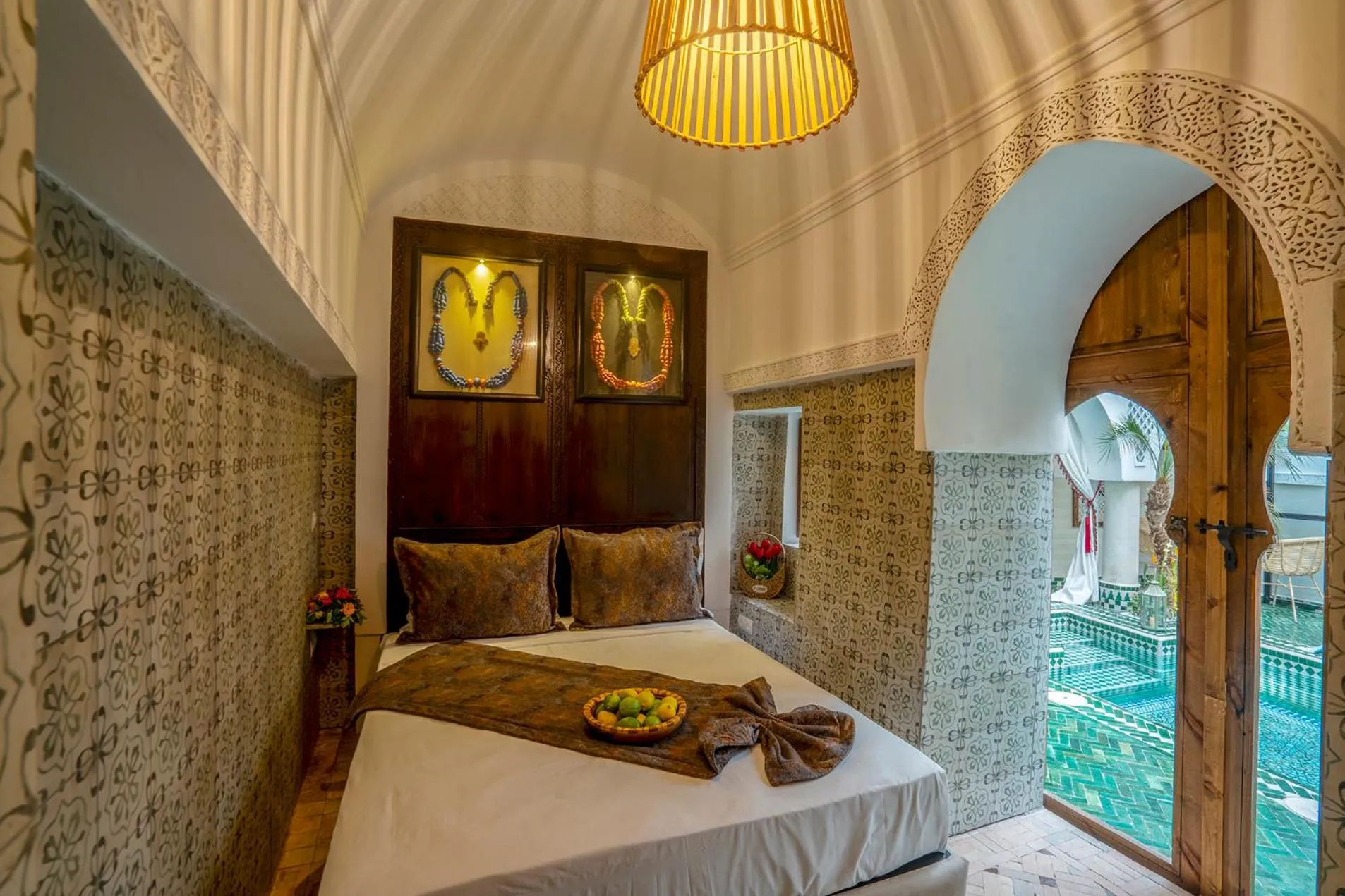 Photo of the whole room, Bed in Riad Yalla habibi