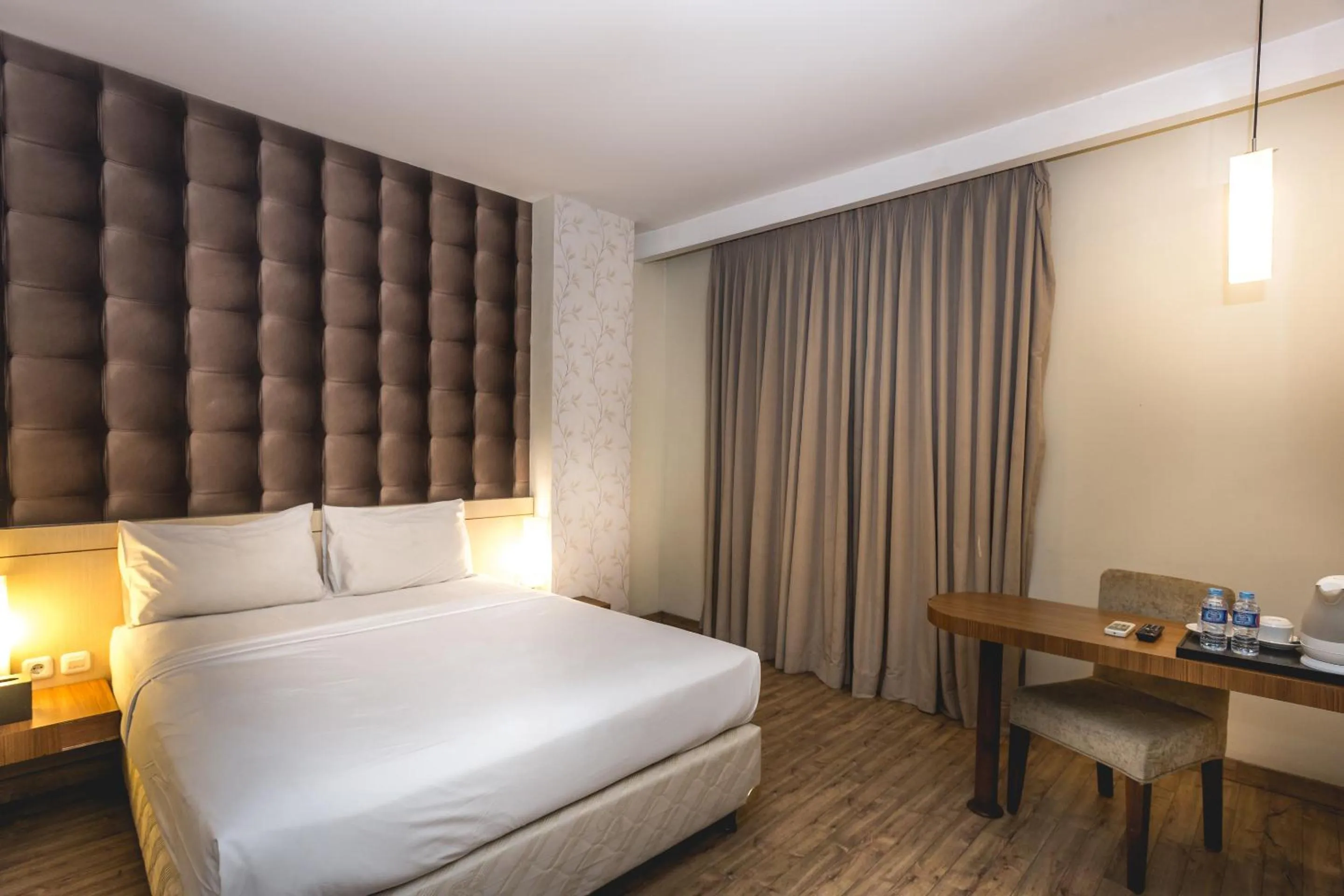 Bed in Feodora Hotel