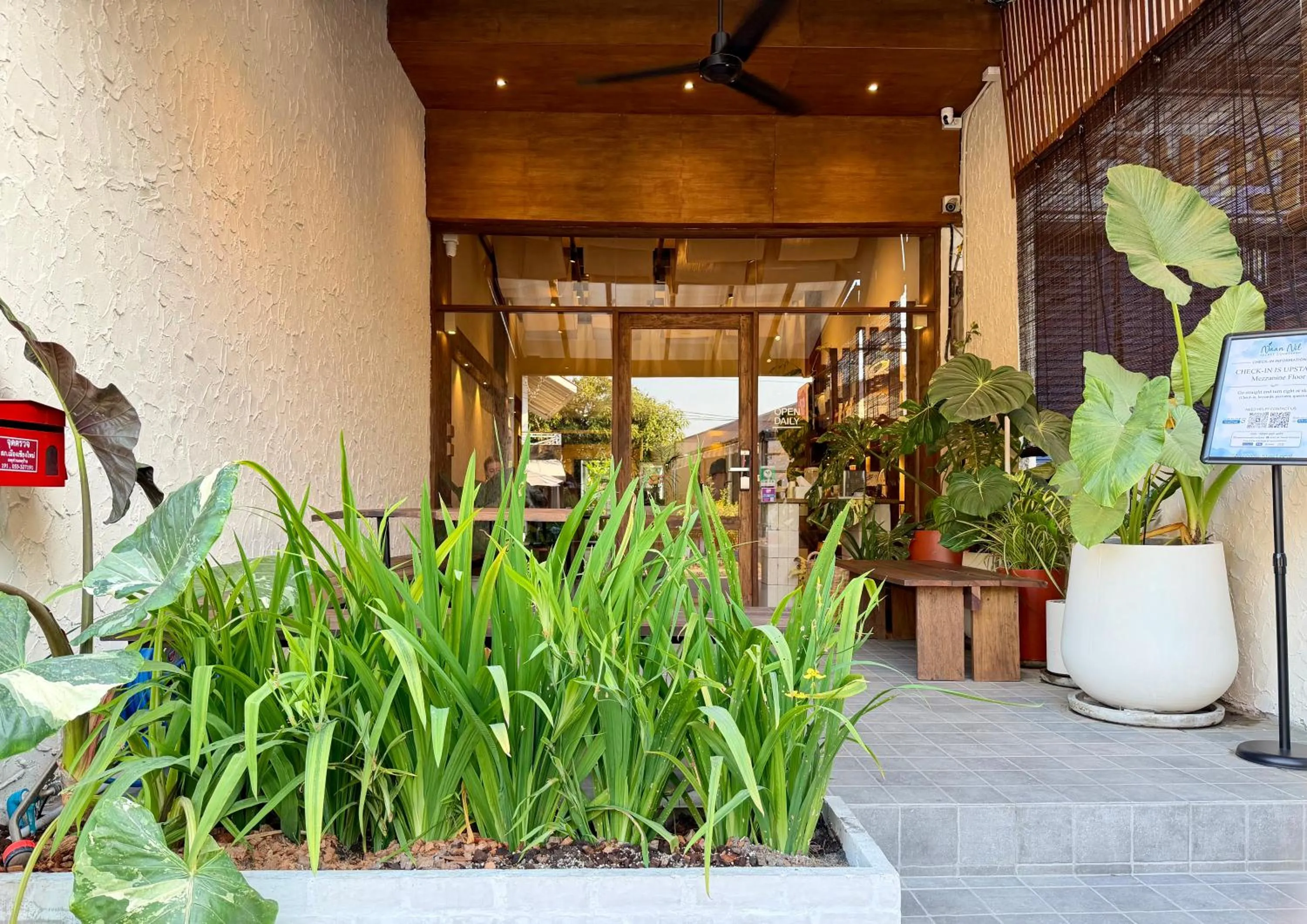 Nuan Nil Secret Courtyard