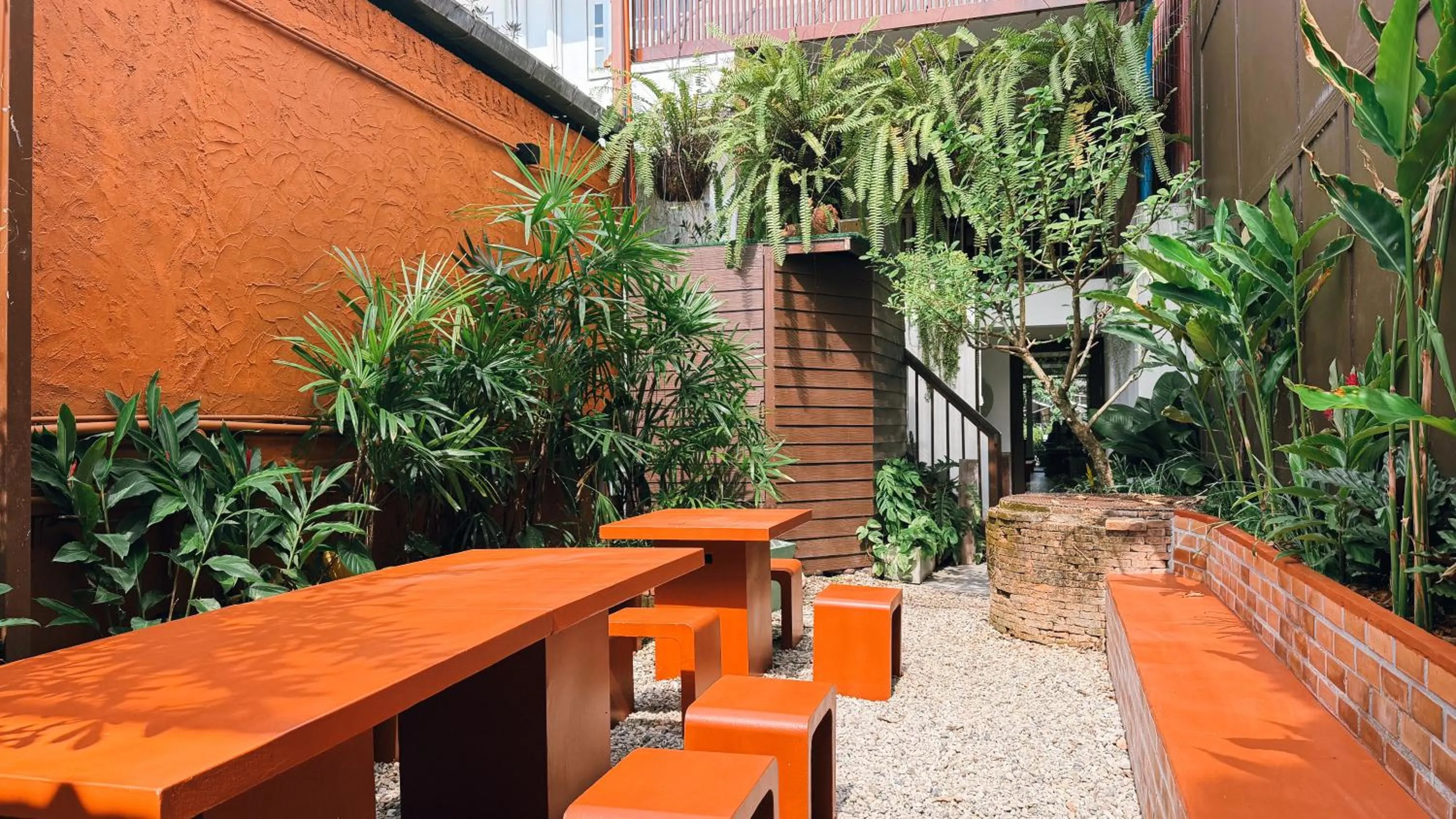 Nuan Nil Secret Courtyard