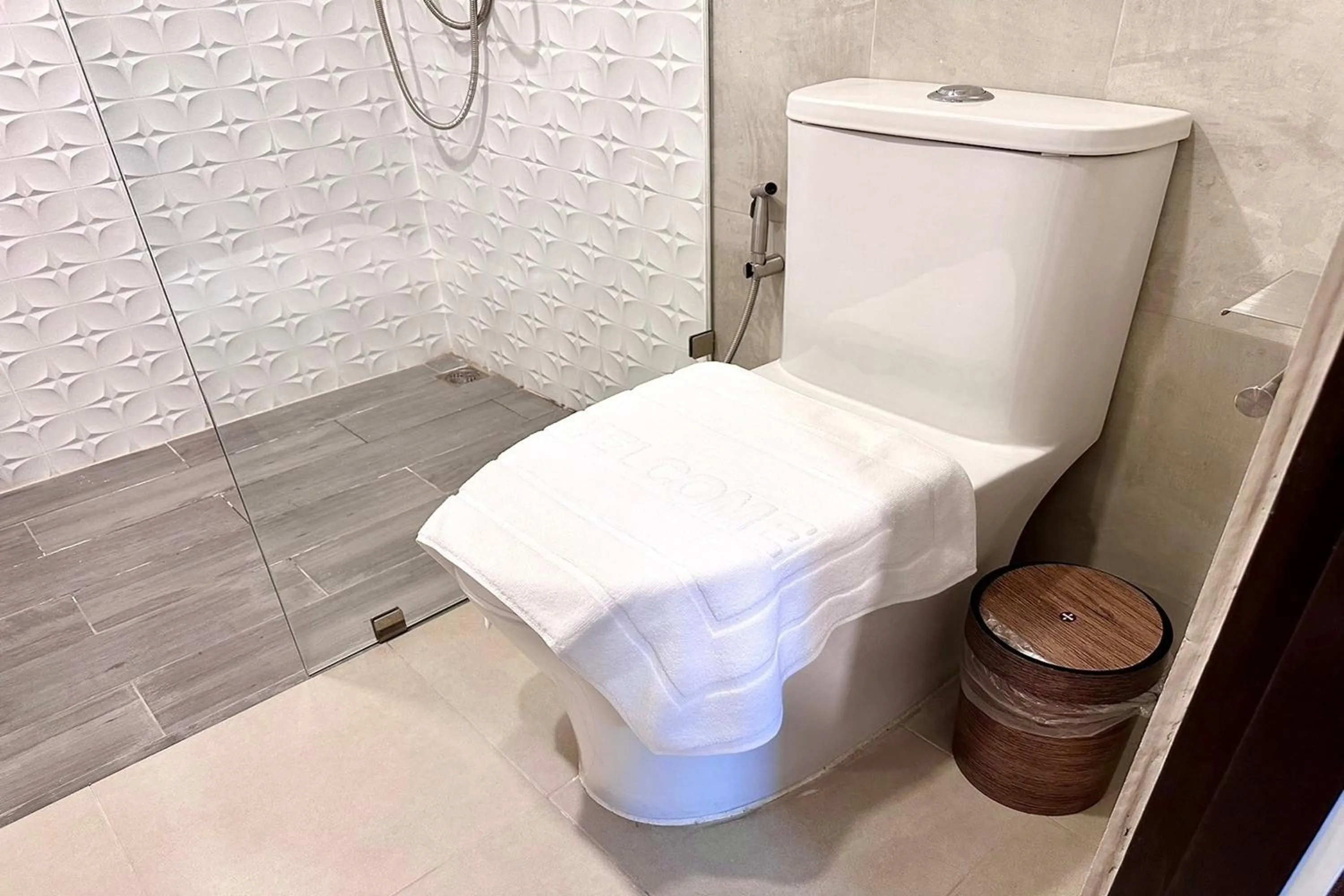 Toilet in Nuan Nil Secret Courtyard