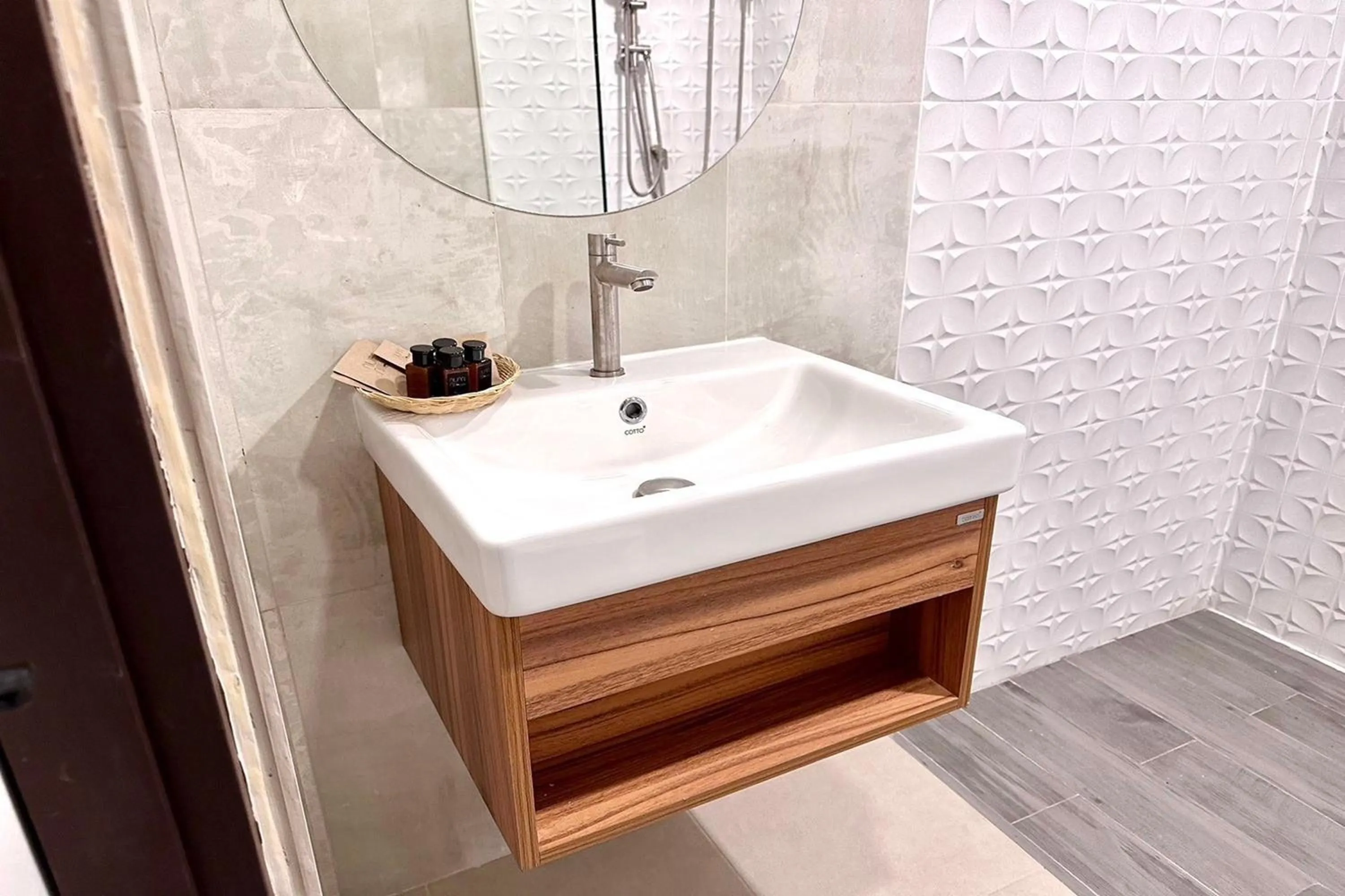 Bathroom in Nuan Nil Secret Courtyard