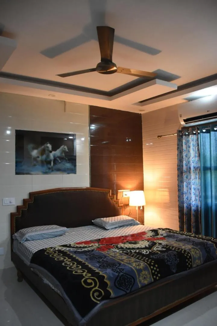 Bed in Hotel Sunrise
