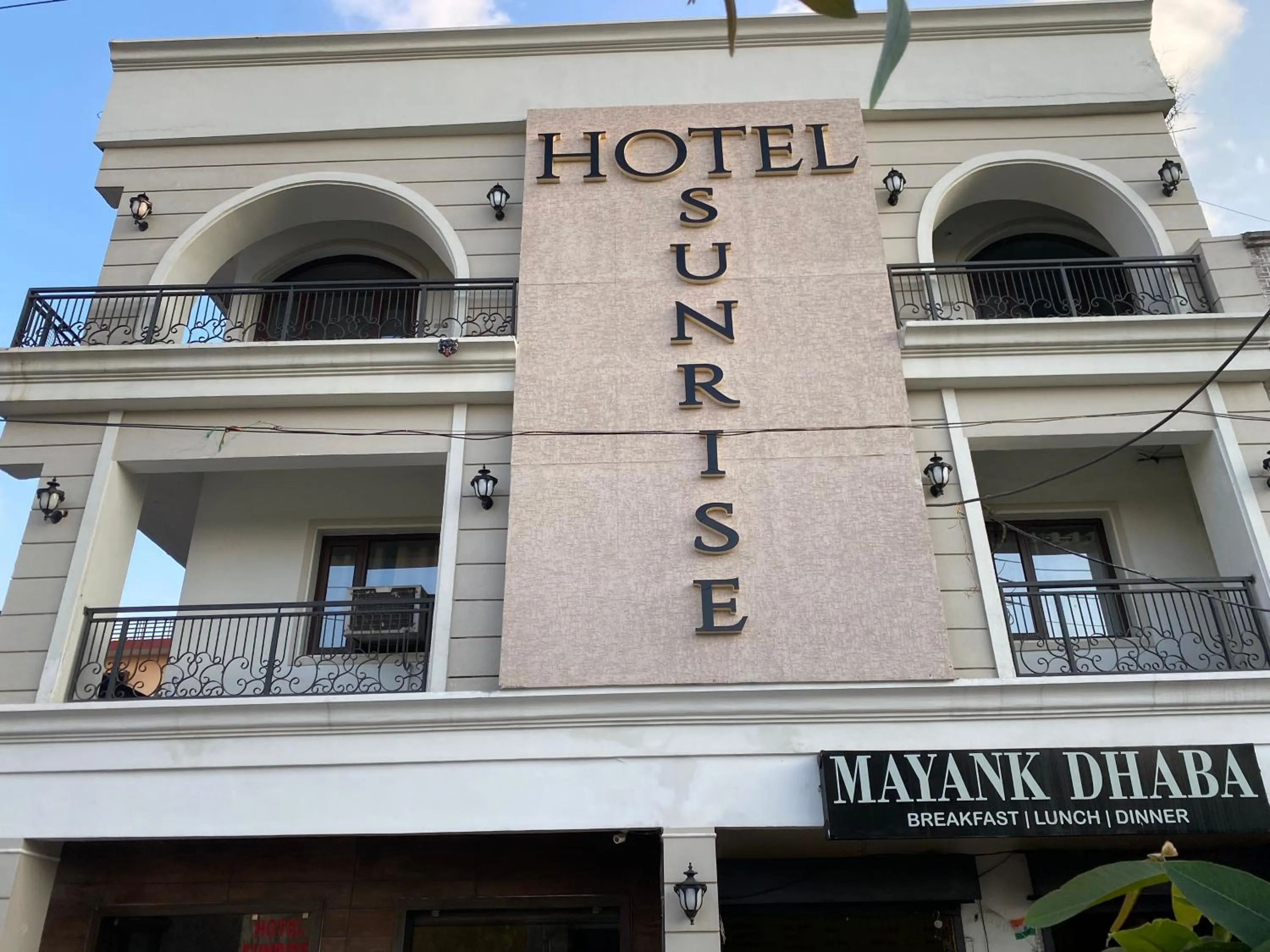 Property building in Hotel Sunrise