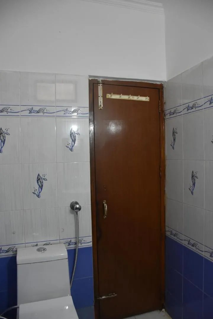Shower in Hotel Sunrise