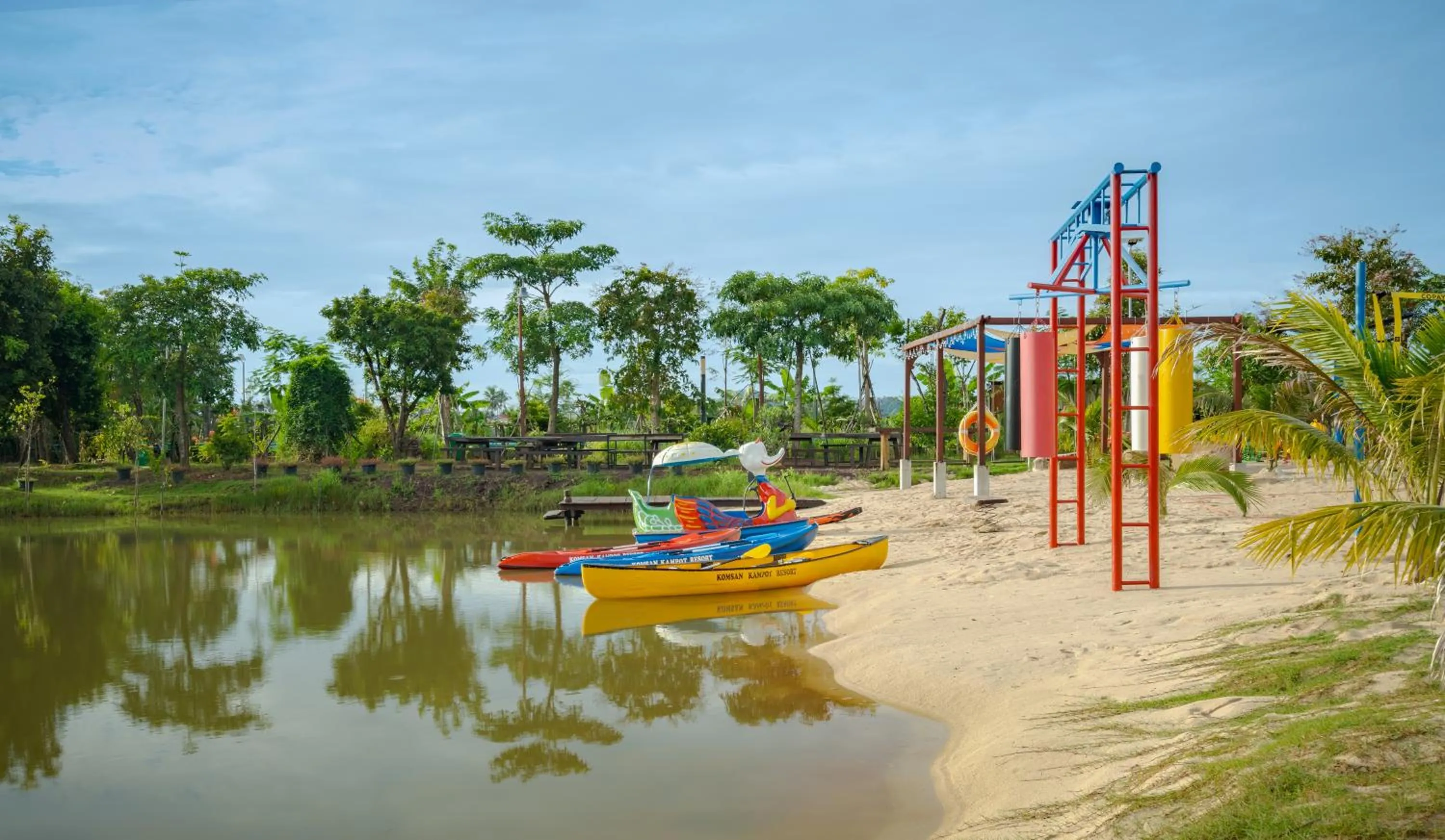 Day in Komsan Kampot Resort