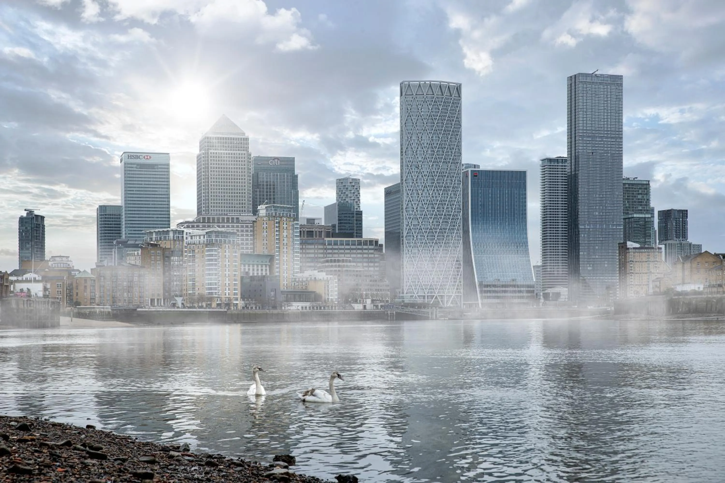 Area and facilities in Vertus Edit Canary Wharf
