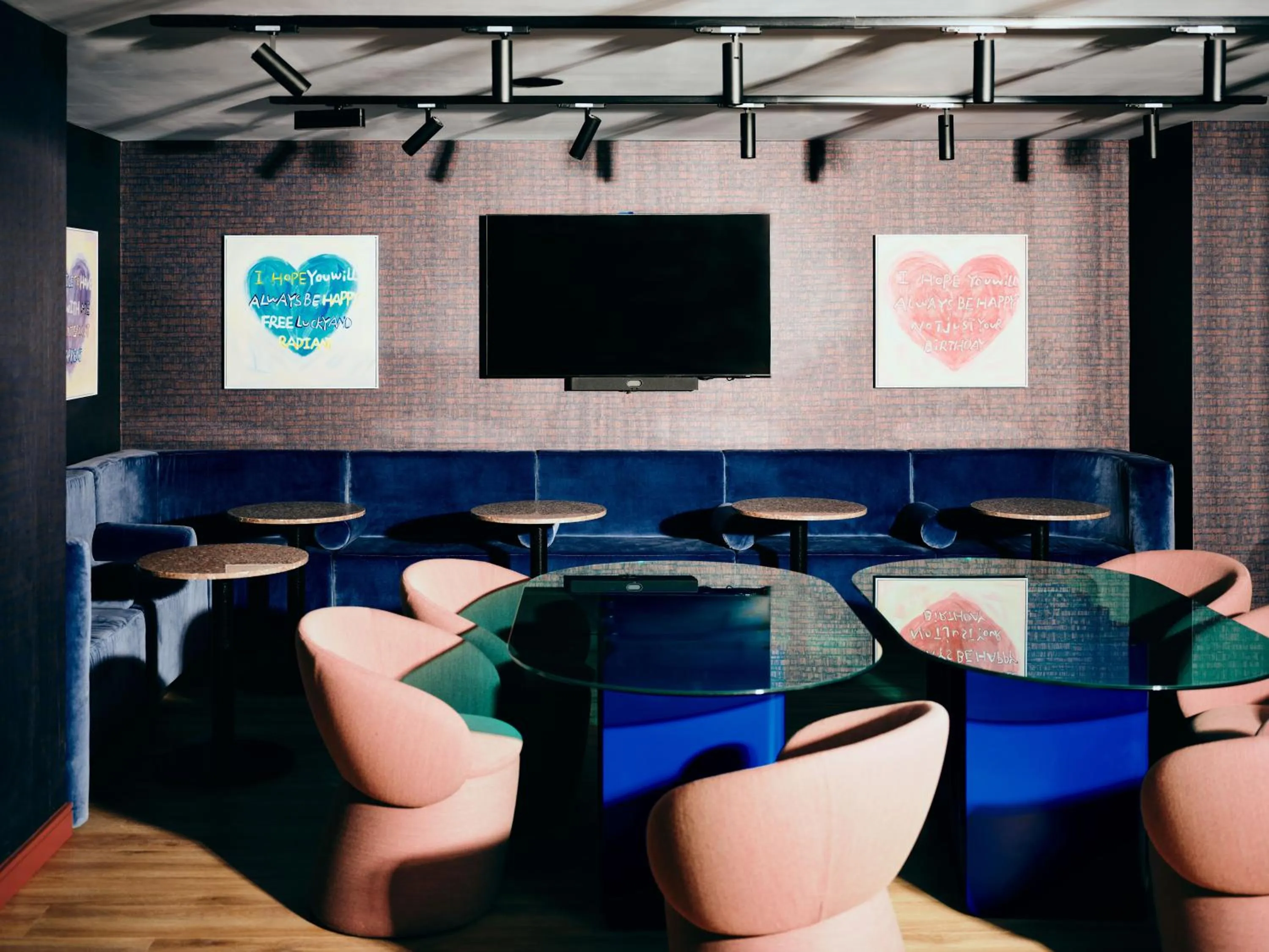 Communal lounge/ TV room in Vertus Edit Canary Wharf