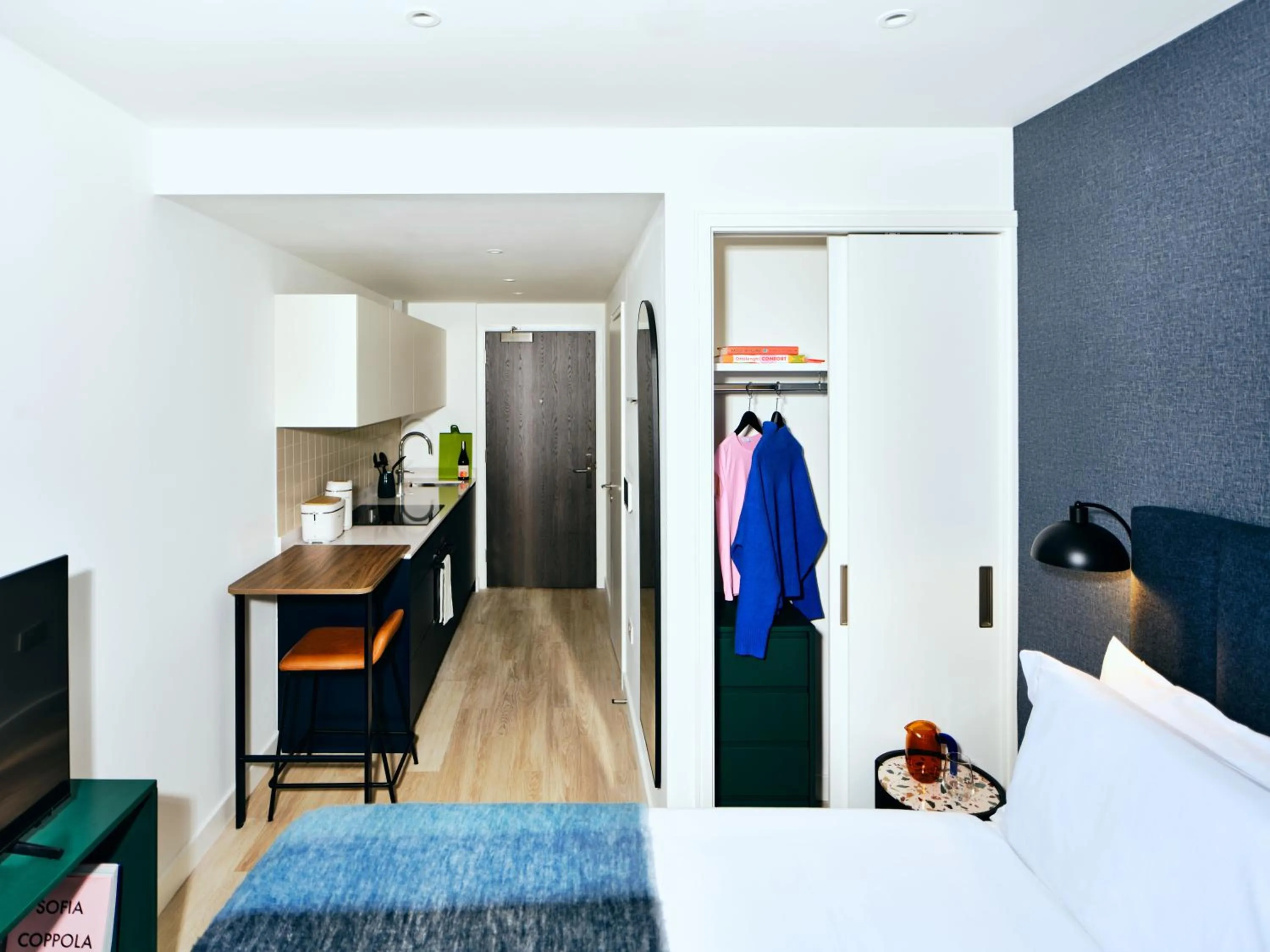 Bedroom, Bed in Vertus Edit Canary Wharf