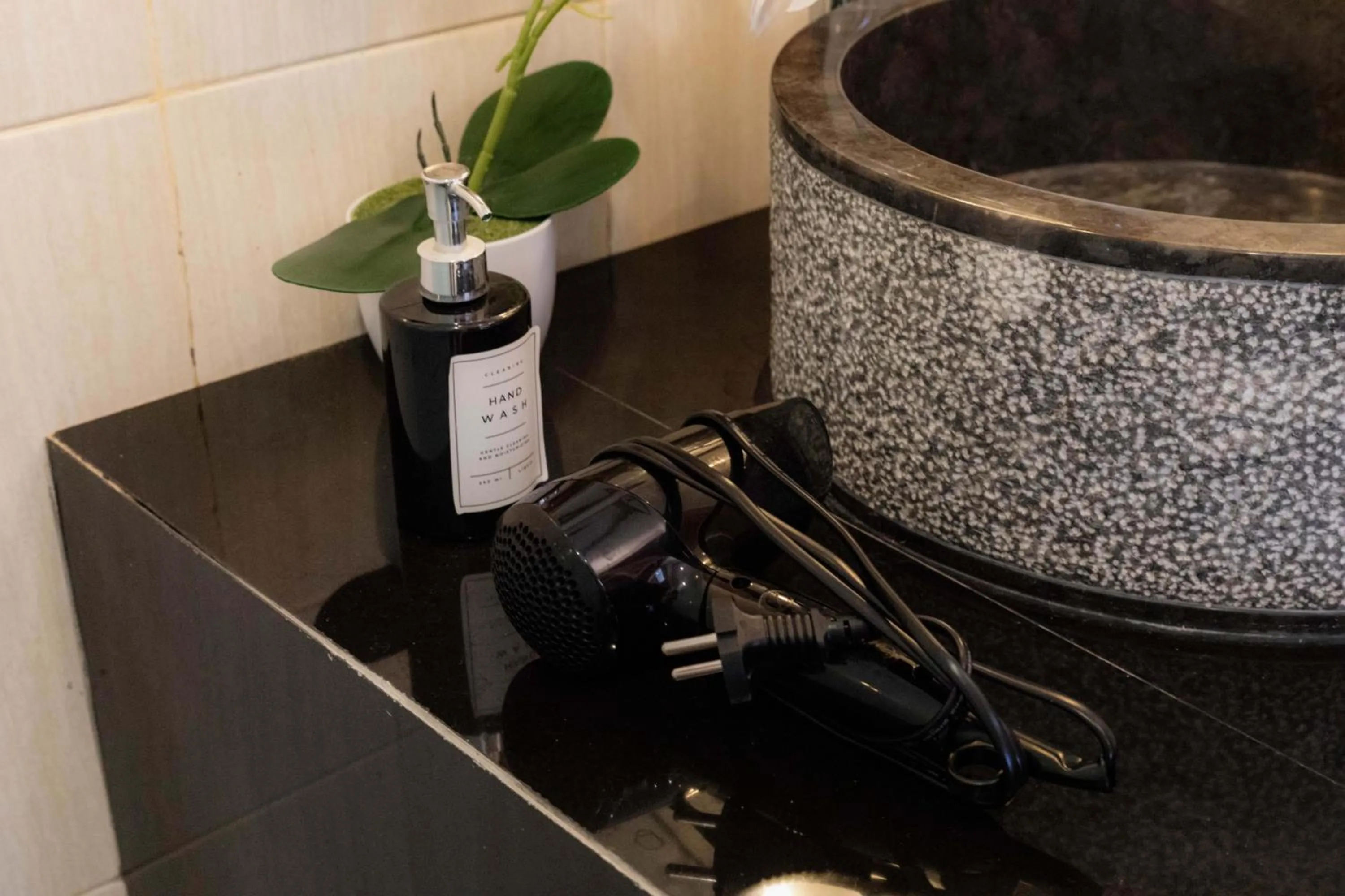 hair dryier in Weda Villas