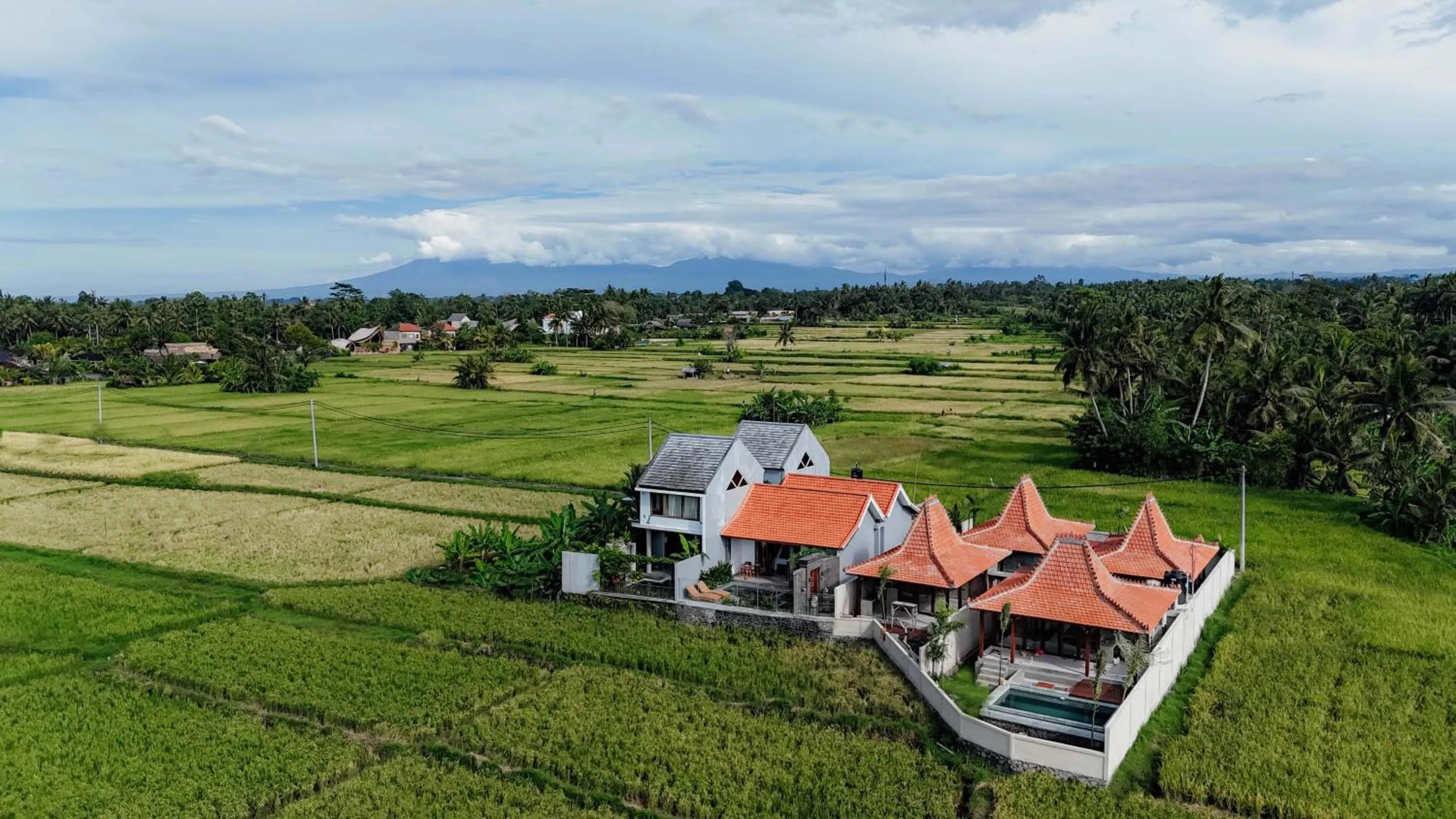 Property building in Weda Villas