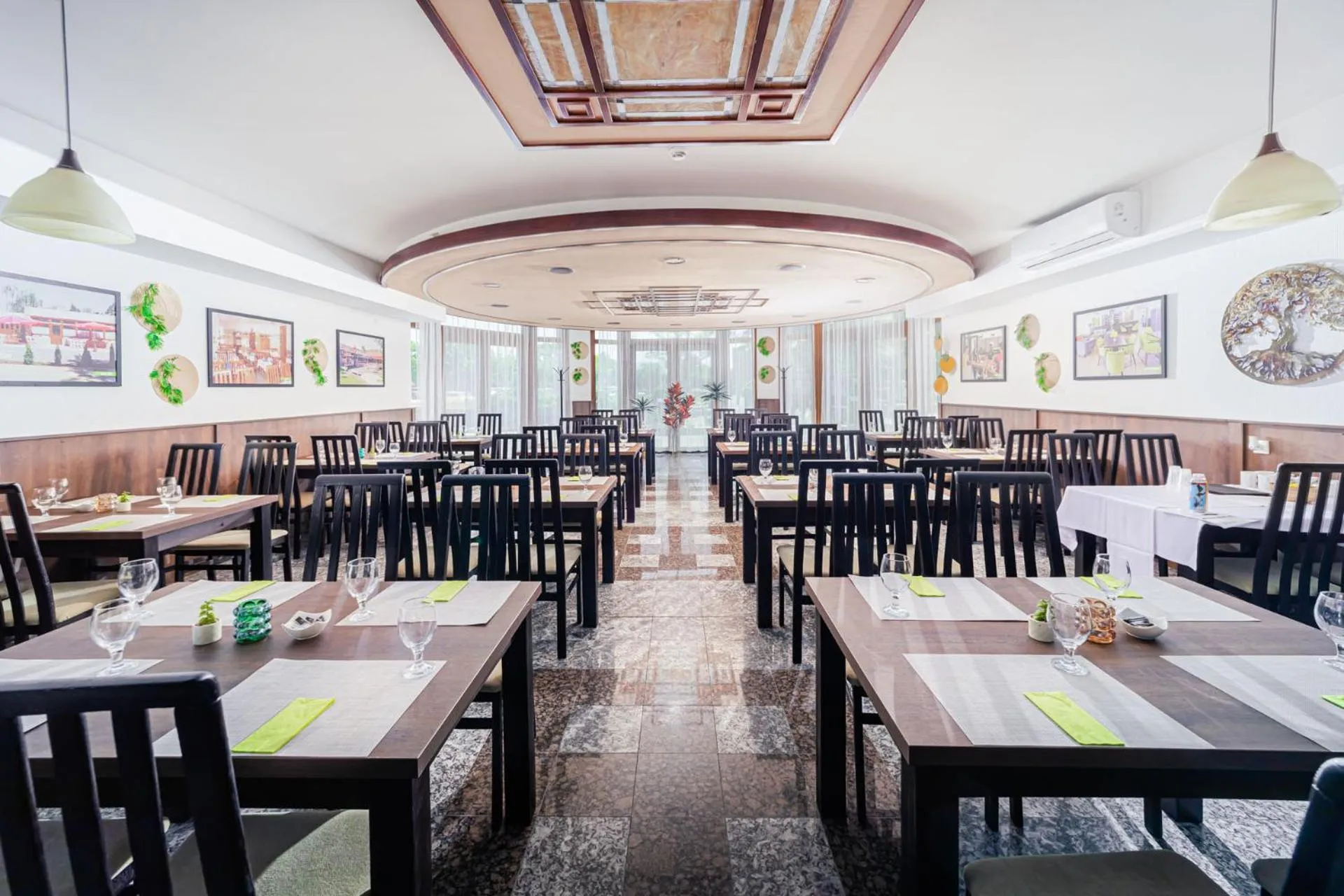 Restaurant/places to eat in Park Hotel Bükfürdő