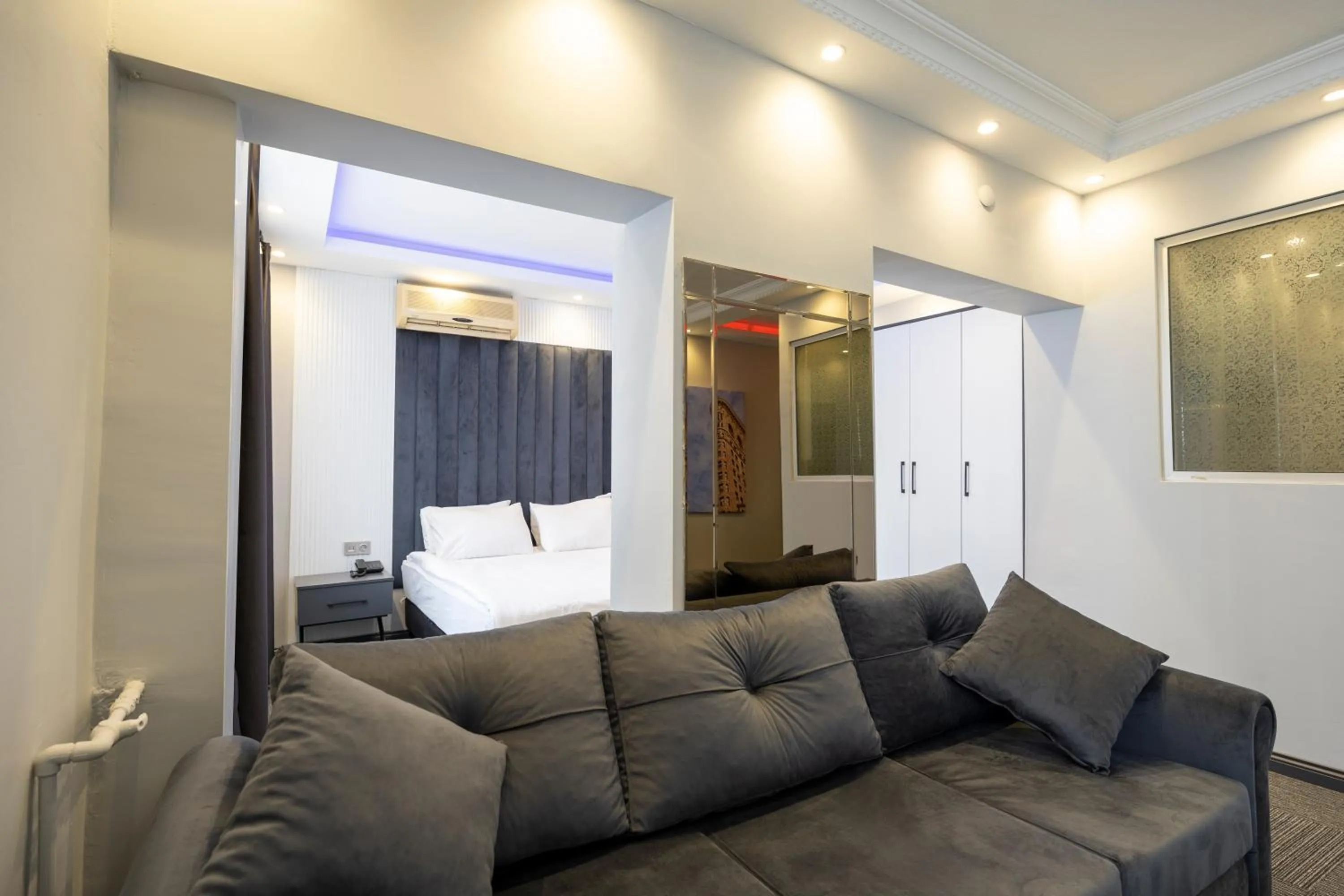 Guests in Maltepe MANHATTAN OTEL