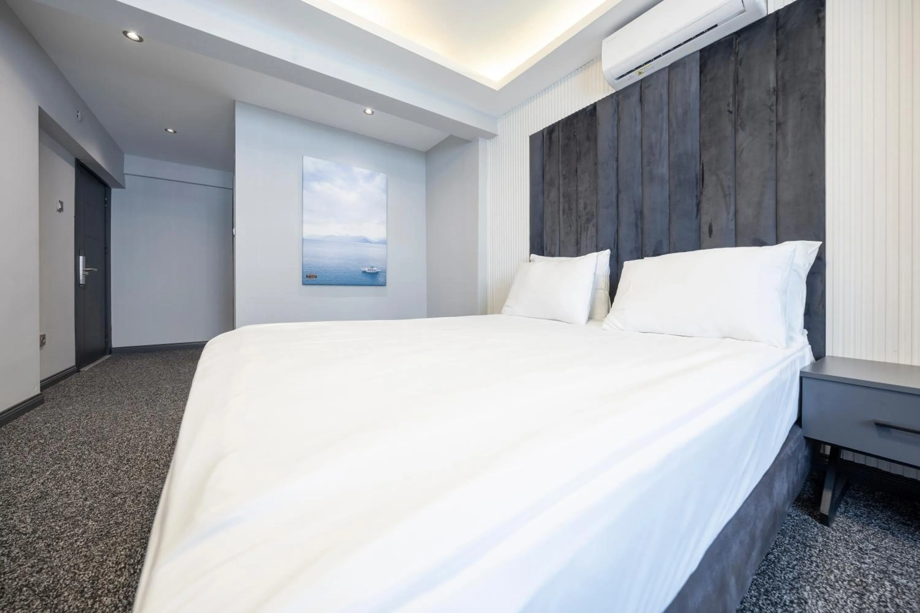 Photo of the whole room, Bed in Maltepe MANHATTAN OTEL