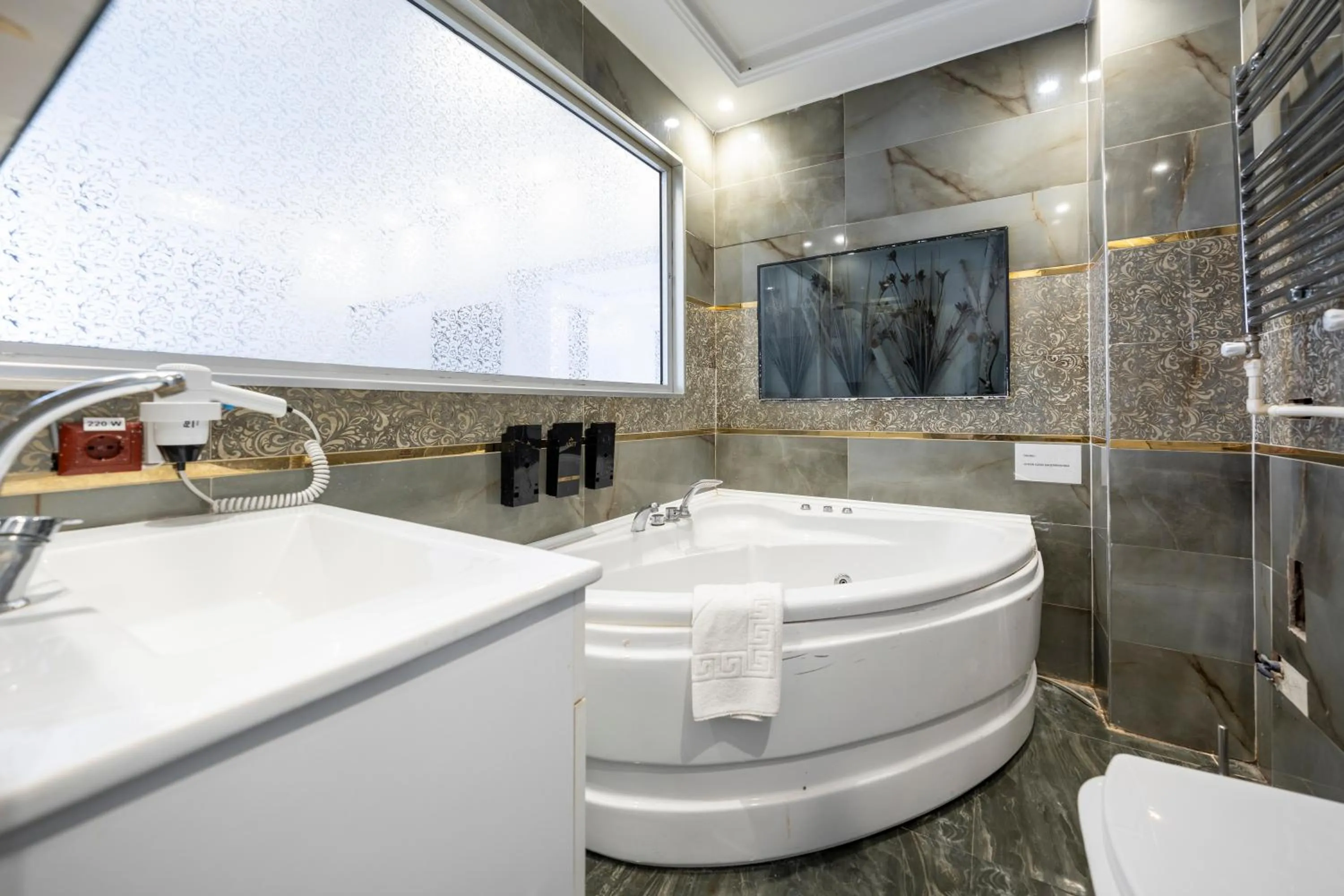 Bathroom in Maltepe MANHATTAN OTEL