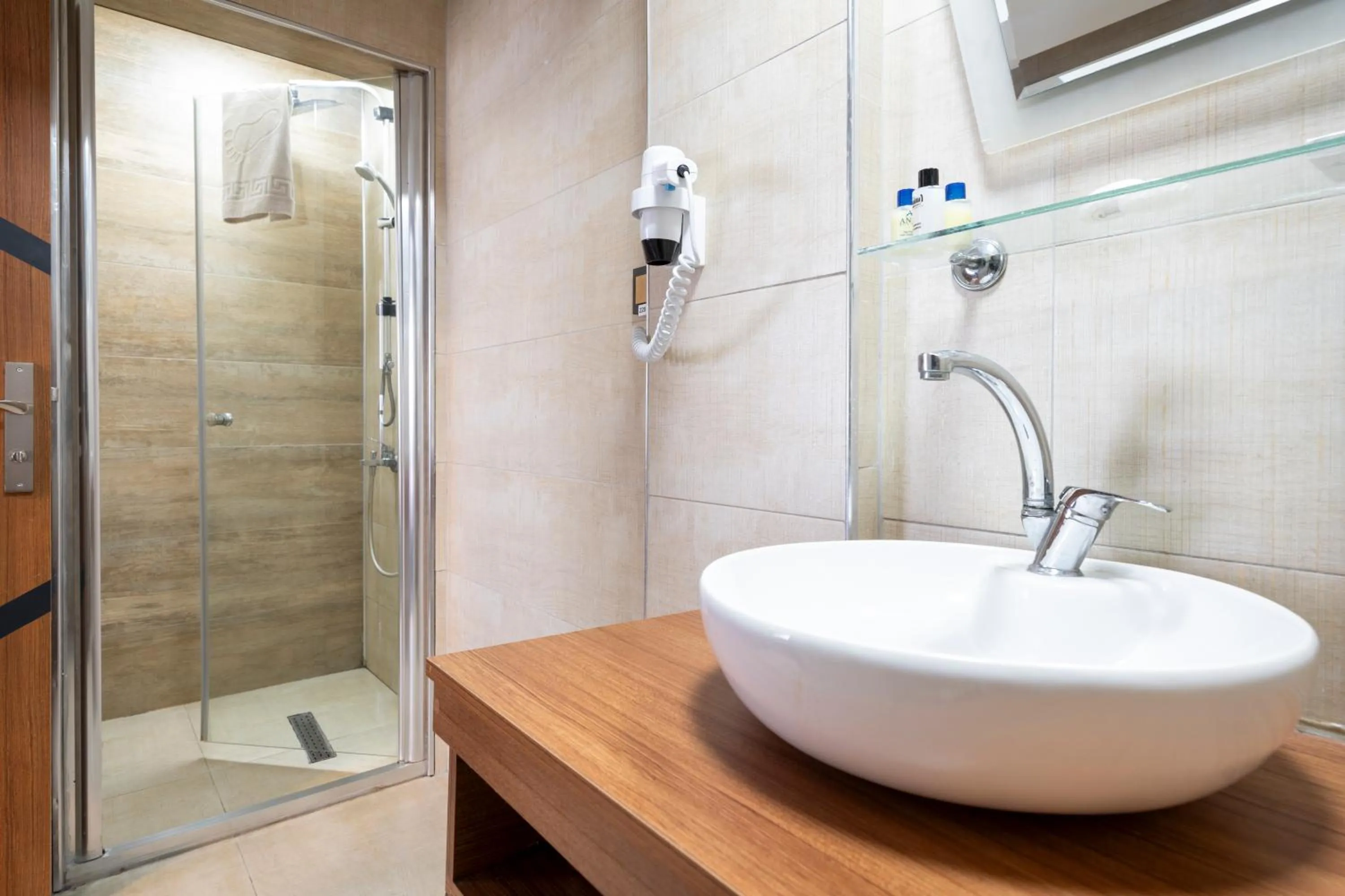 Bathroom in Maltepe MANHATTAN OTEL